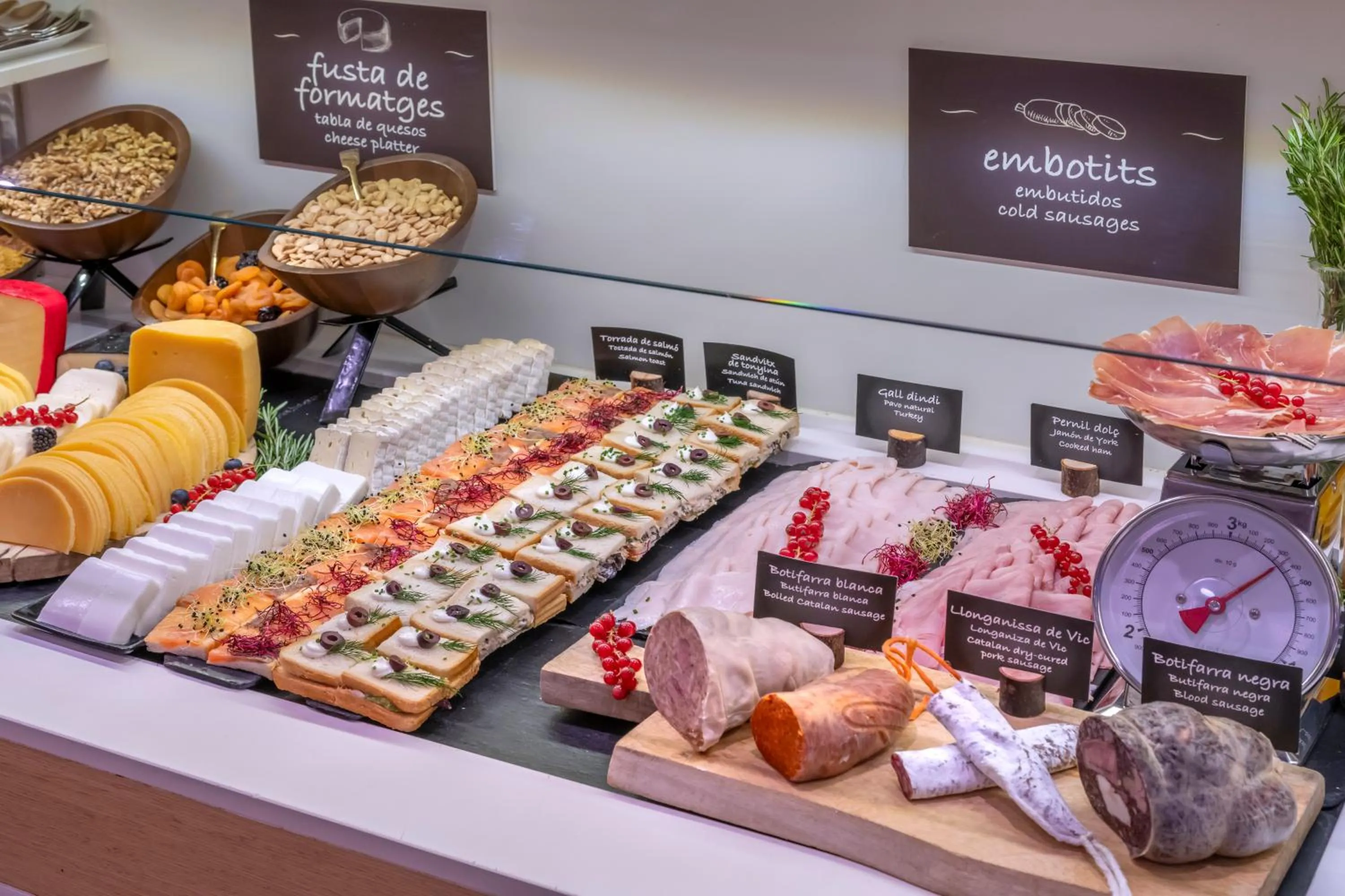 Buffet breakfast in Hotel SERHS Rivoli Rambla