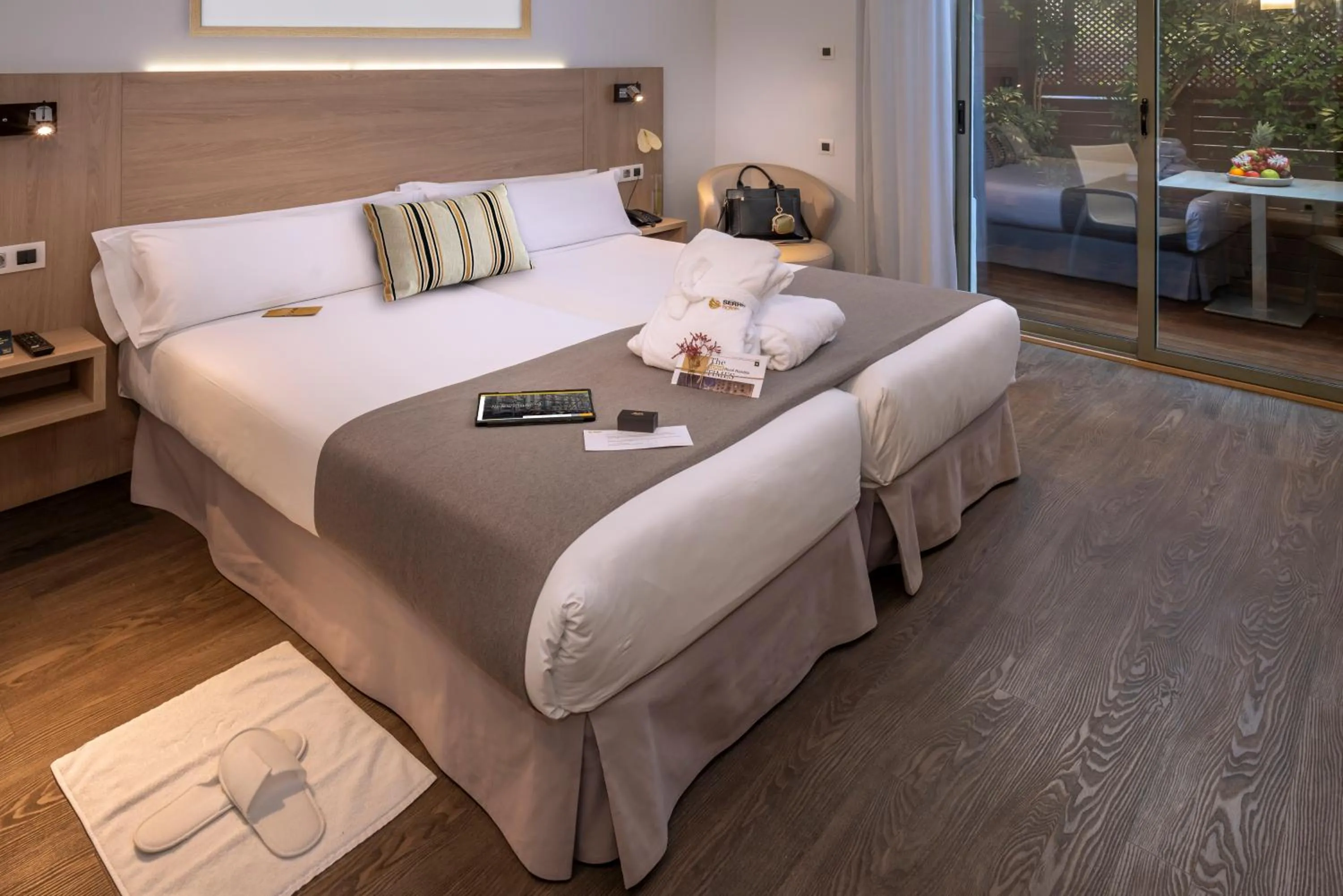 Photo of the whole room, Bed in Hotel SERHS Rivoli Rambla