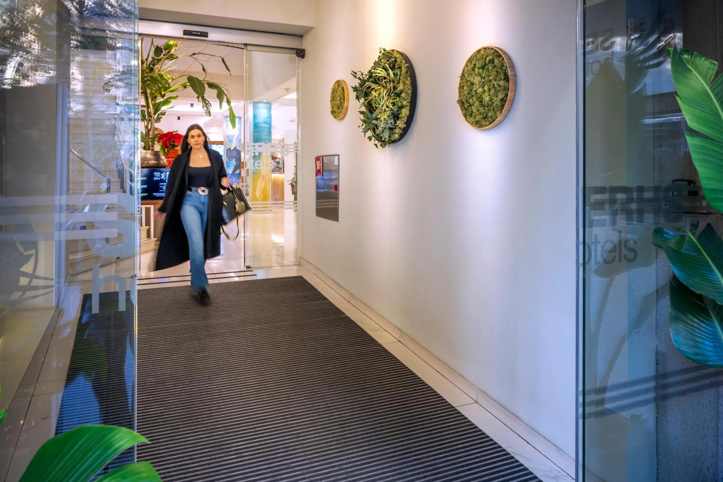 Lobby or reception in Hotel SERHS Rivoli Rambla