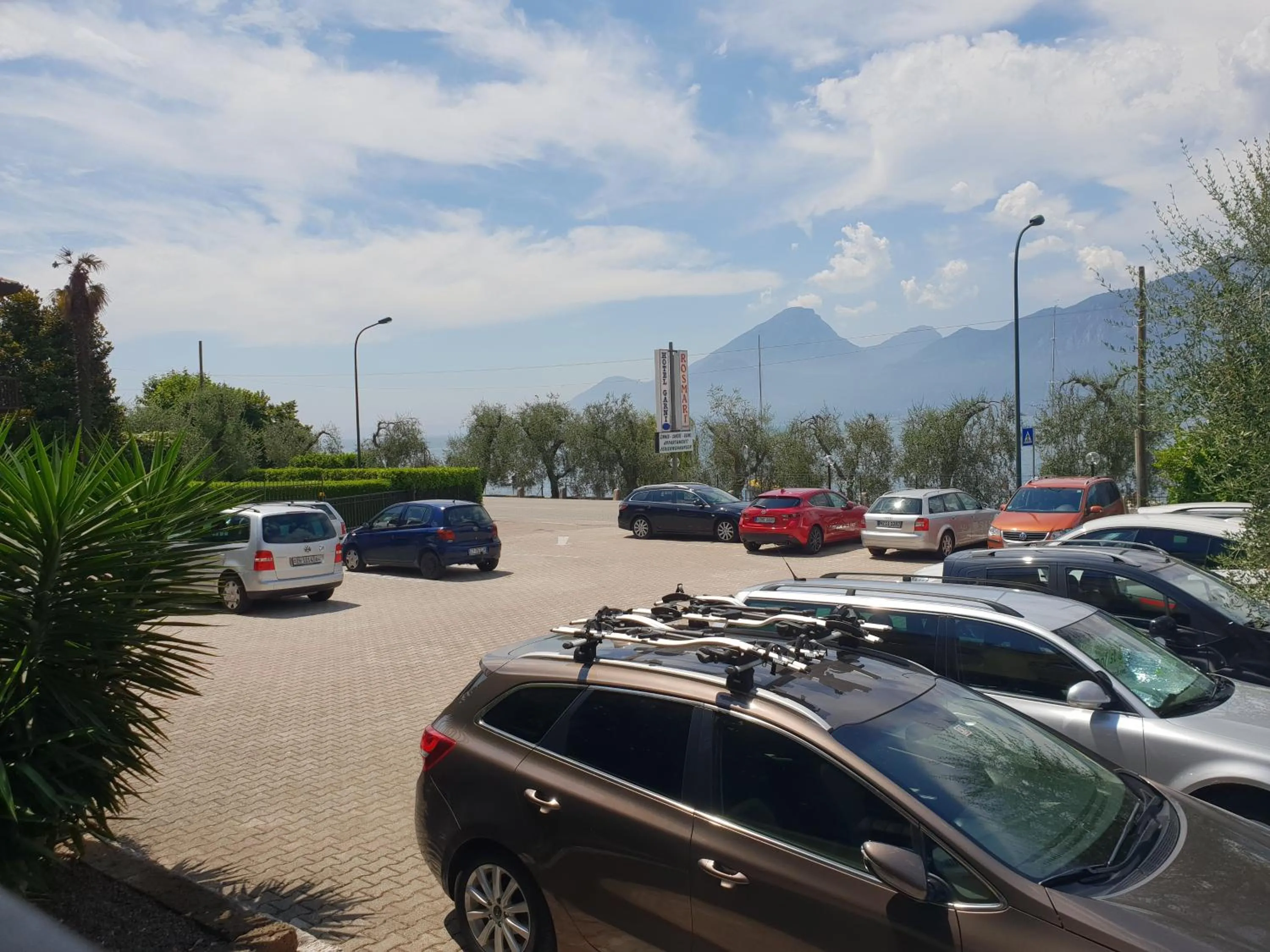 Parking in Hotel Garni Rosmari