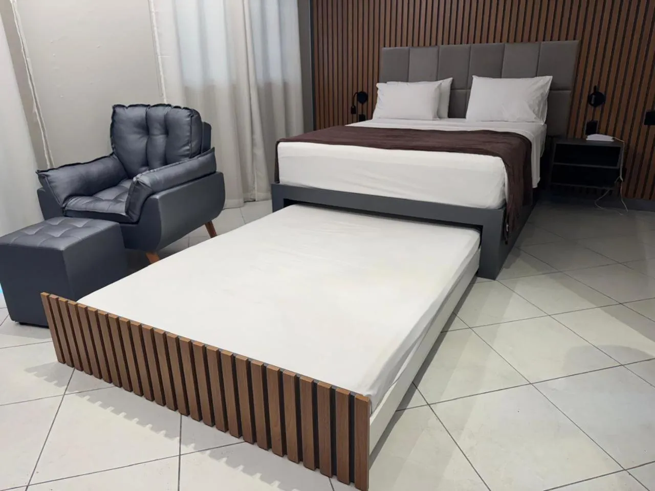 Bed in Millenium Hotel Flat