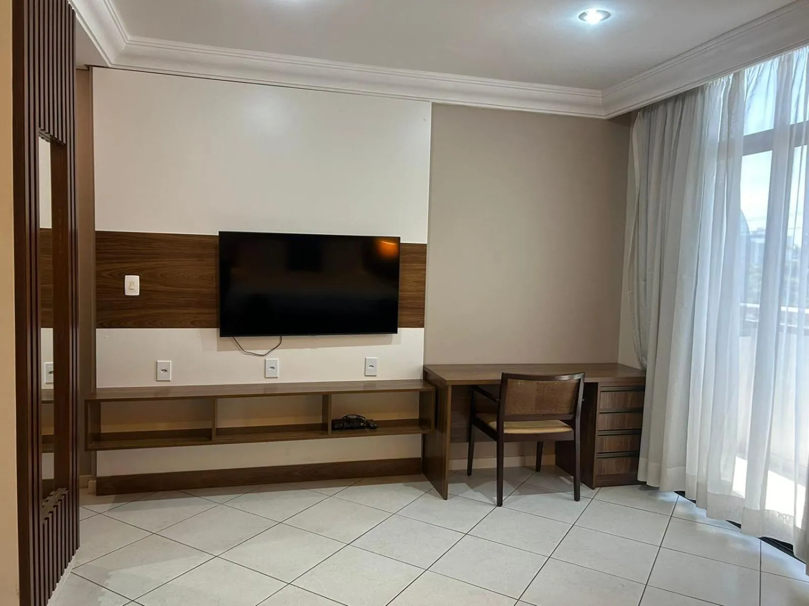 Communal lounge/ TV room in Millenium Hotel Flat