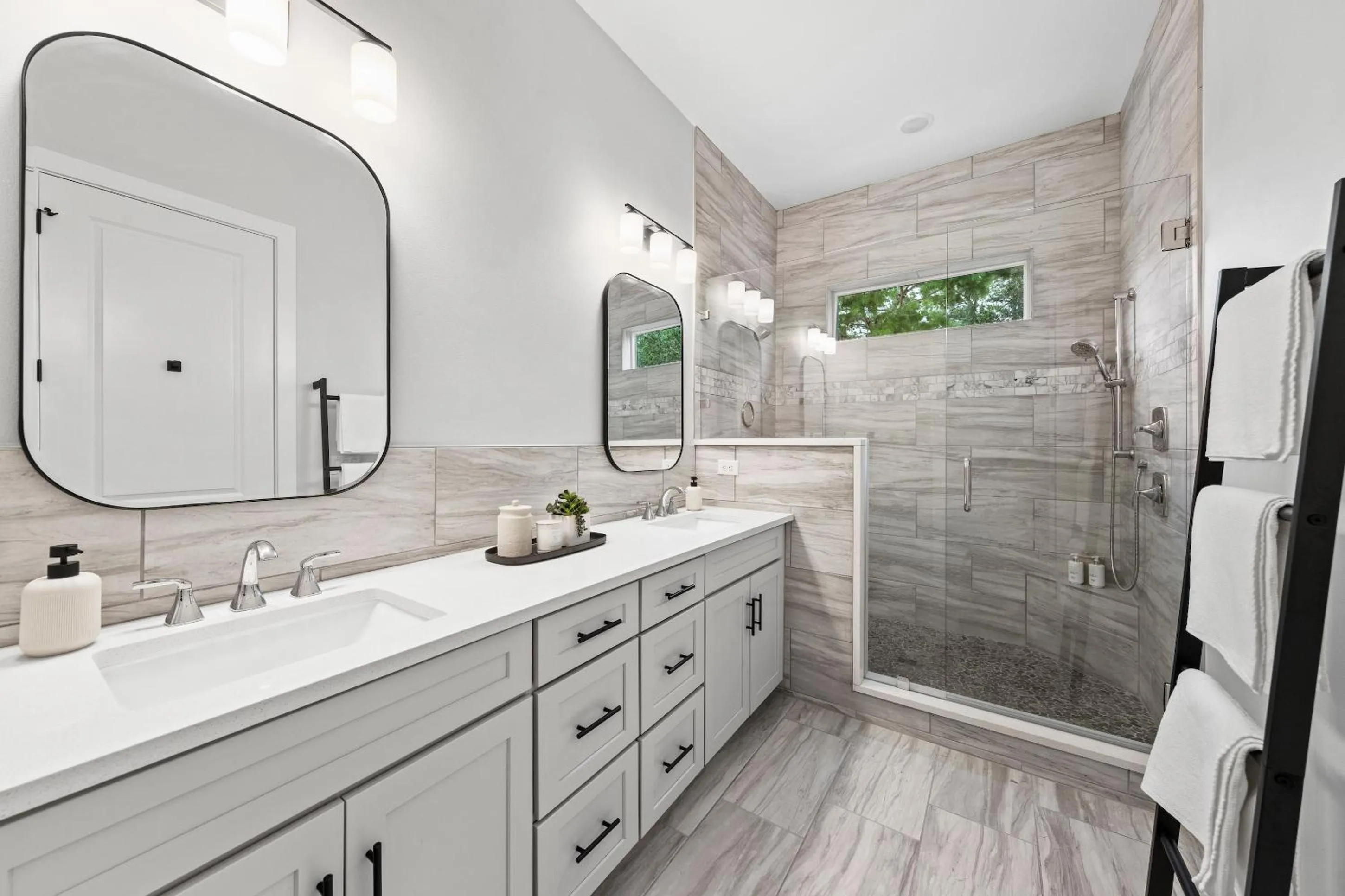 Shower in 30A Beach House - Casa Brisa