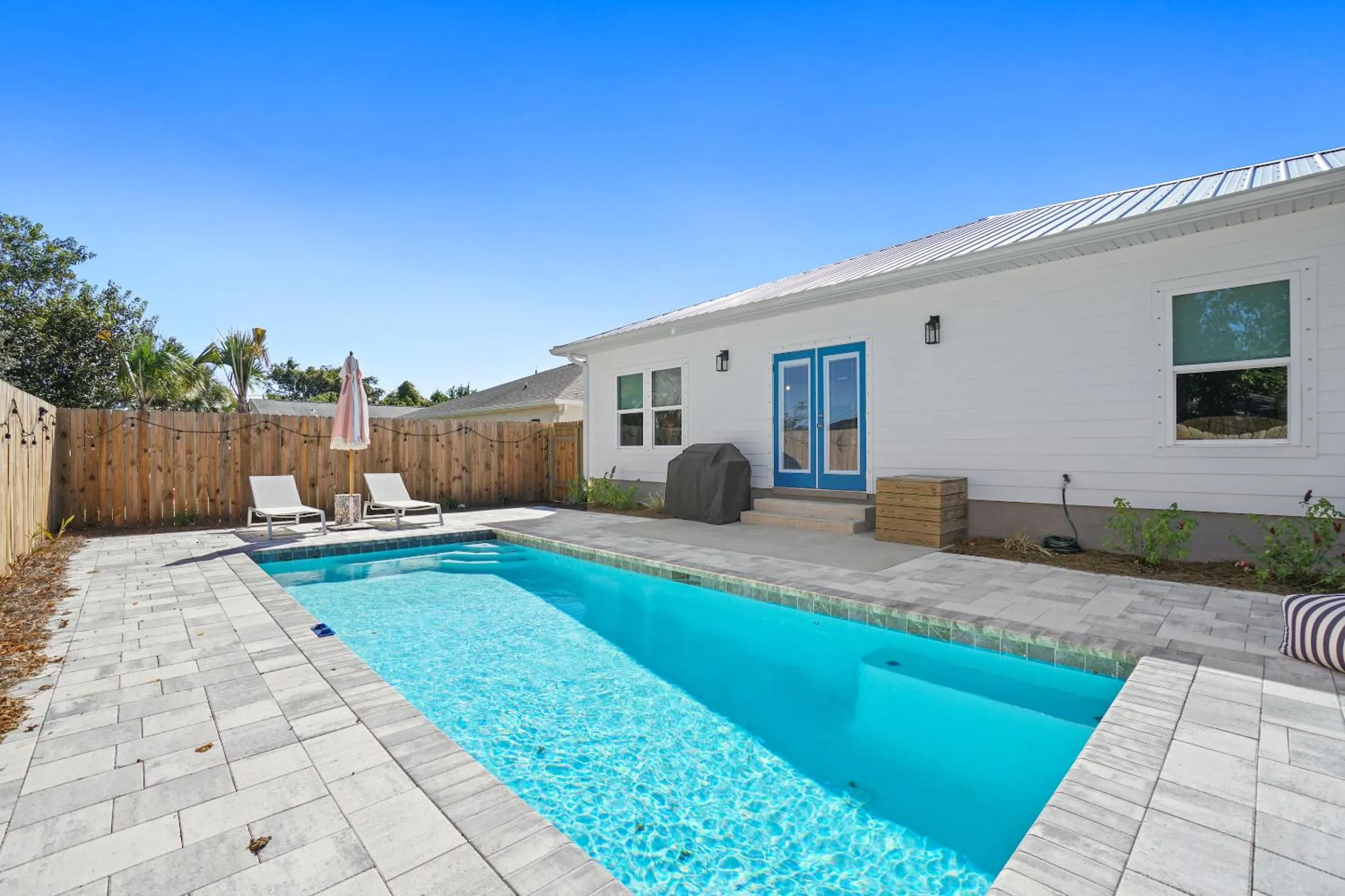 Pool view in Beach House w/Private Pool - The Sanderling