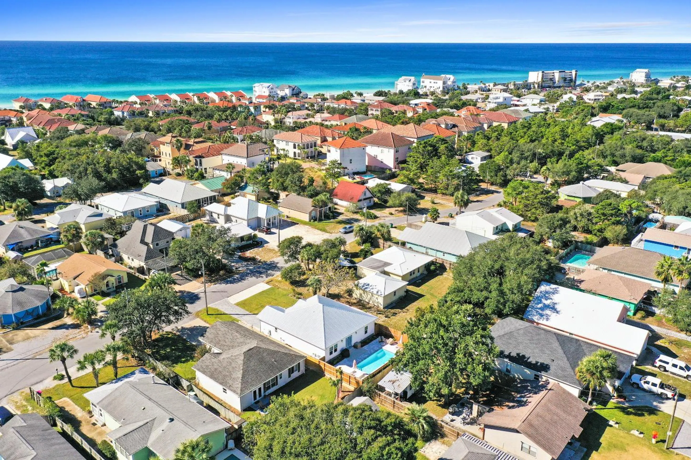 People in Beach House w/Private Pool - The Sanderling