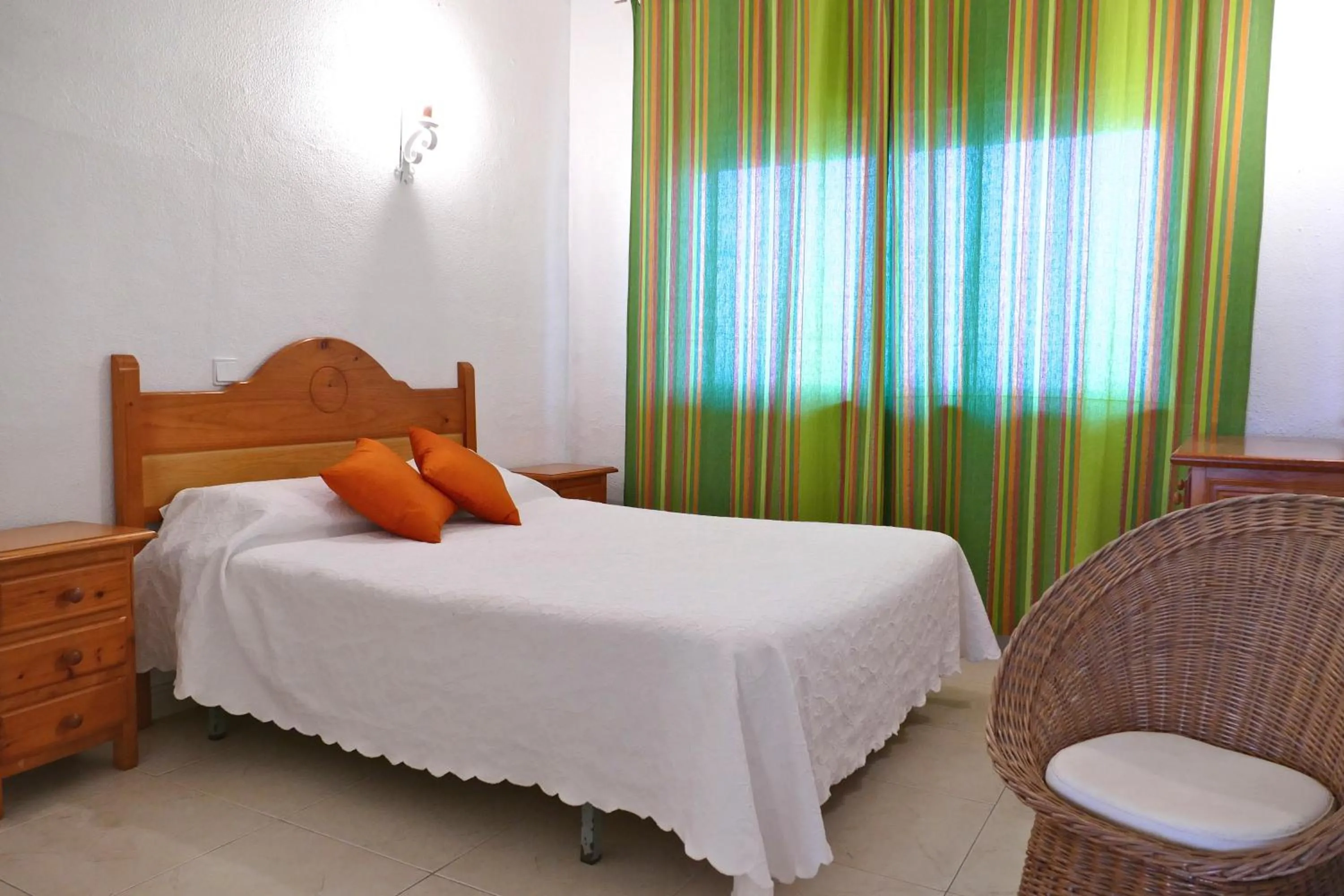 Bedroom, Bed in Apartamentos Barracuda