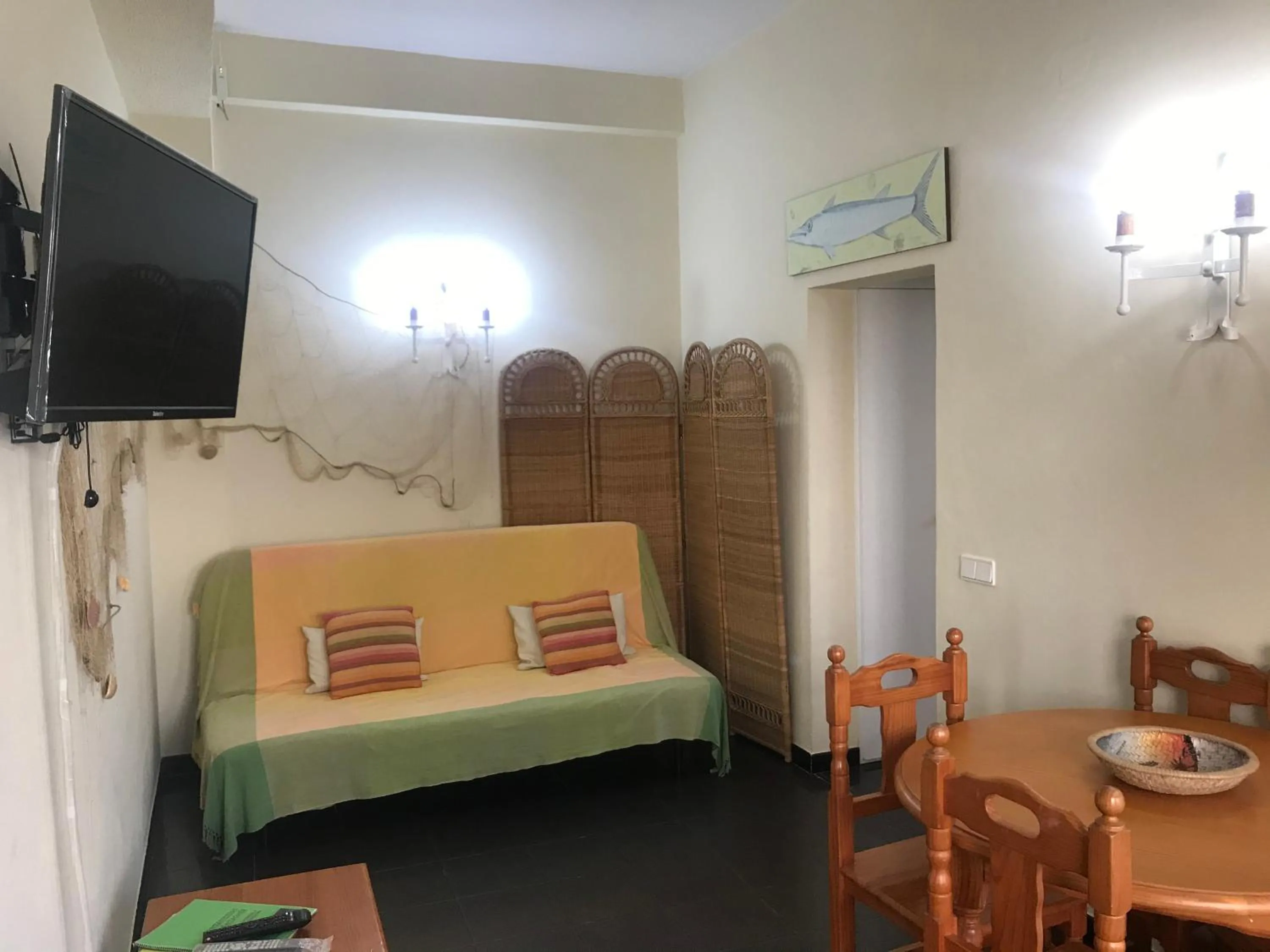 Living room, Bed in Apartamentos Barracuda