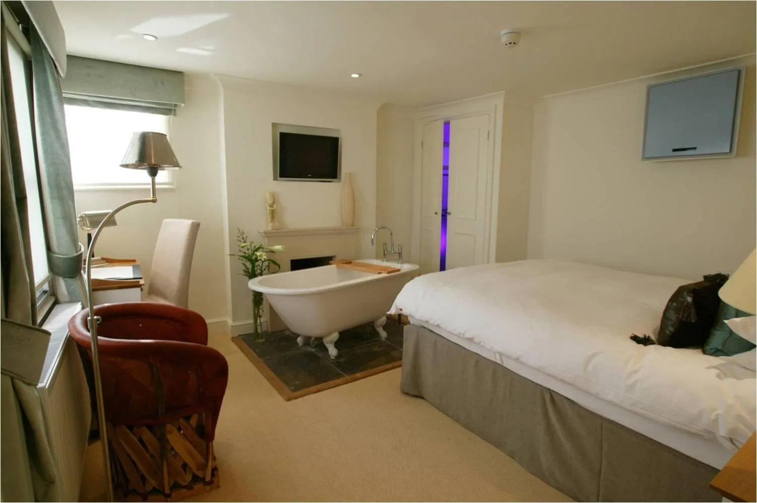 Bed in Manor Green Cottage