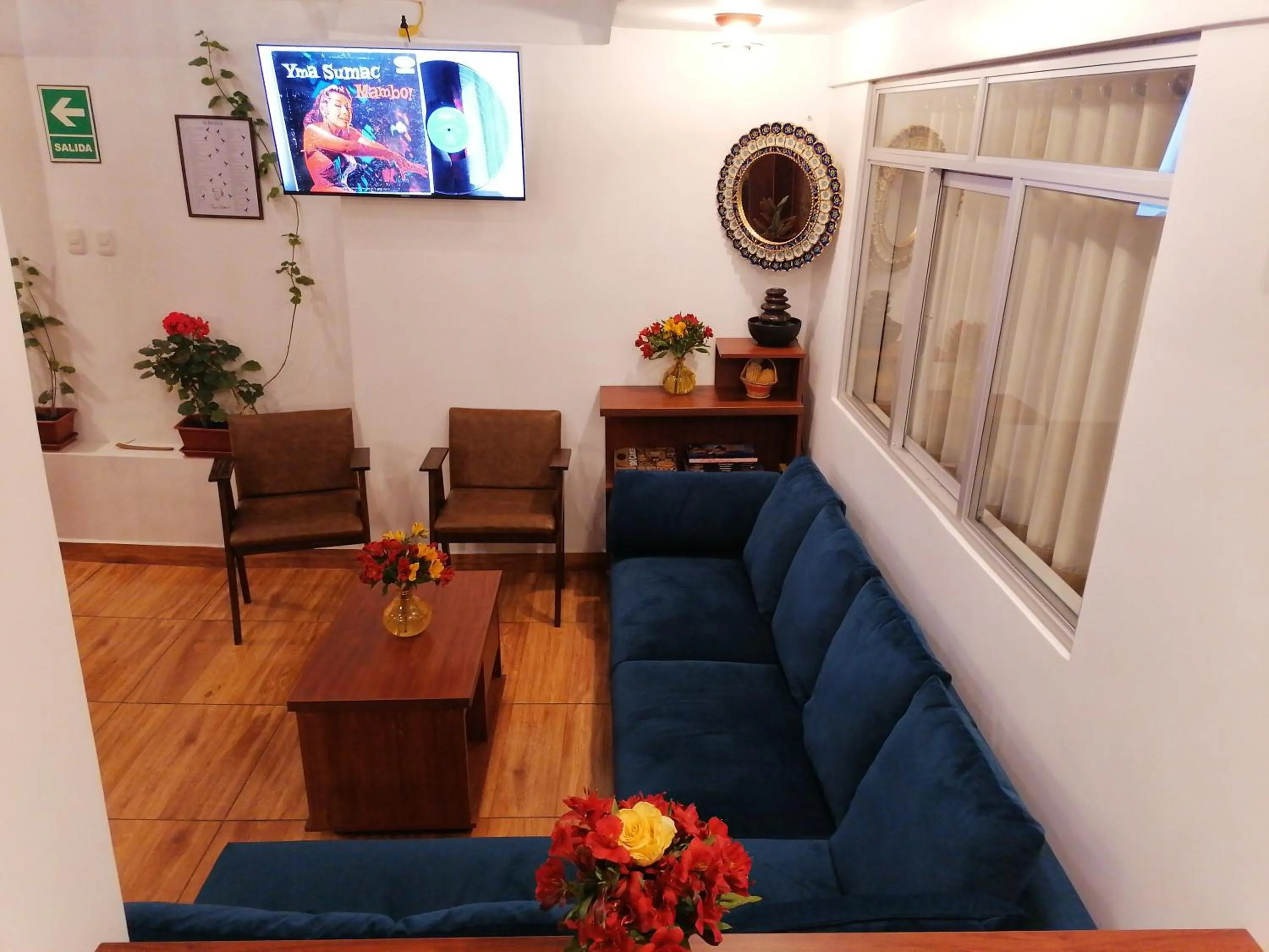 TV and multimedia in El Ave Azul Boutique Hotel Cusco
