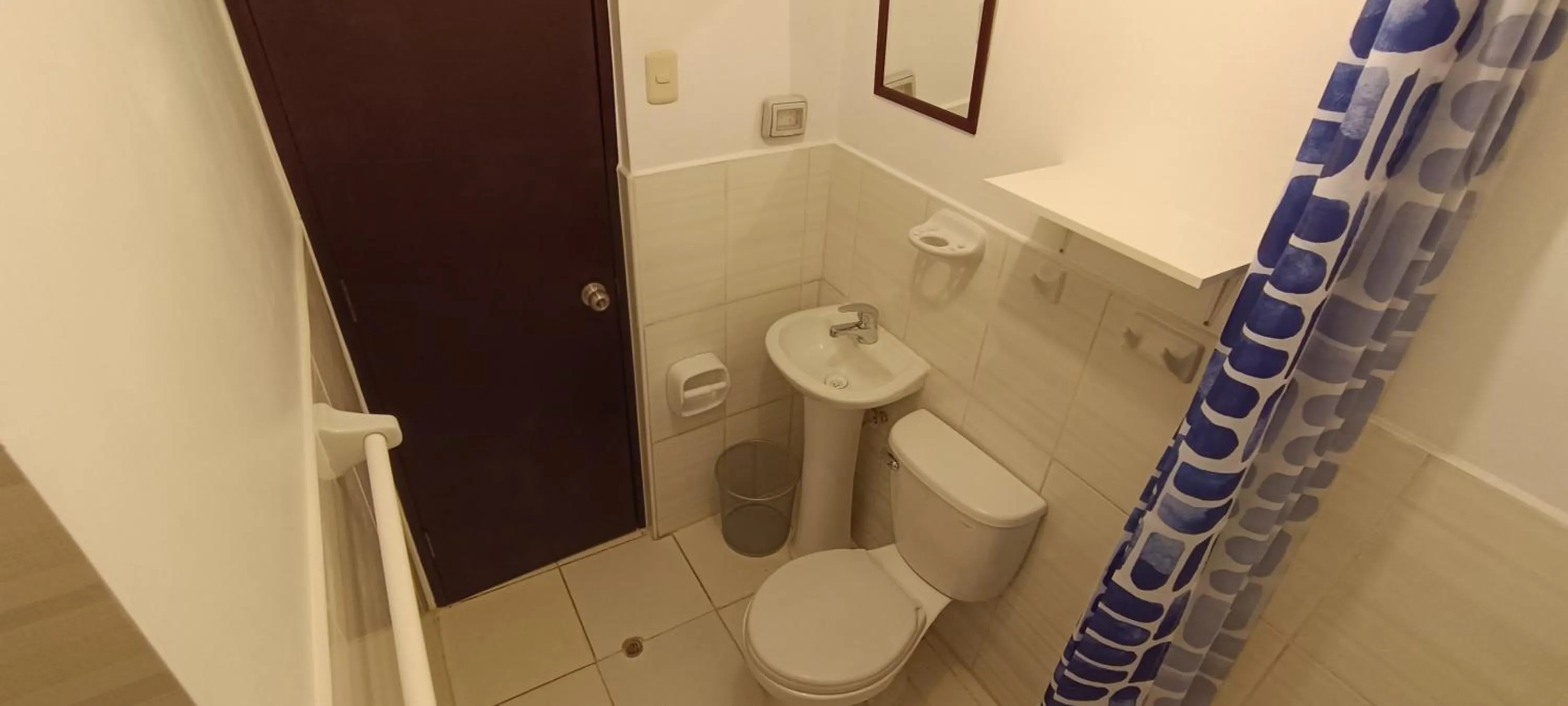 Shower in El Ave Azul Boutique Hotel Cusco