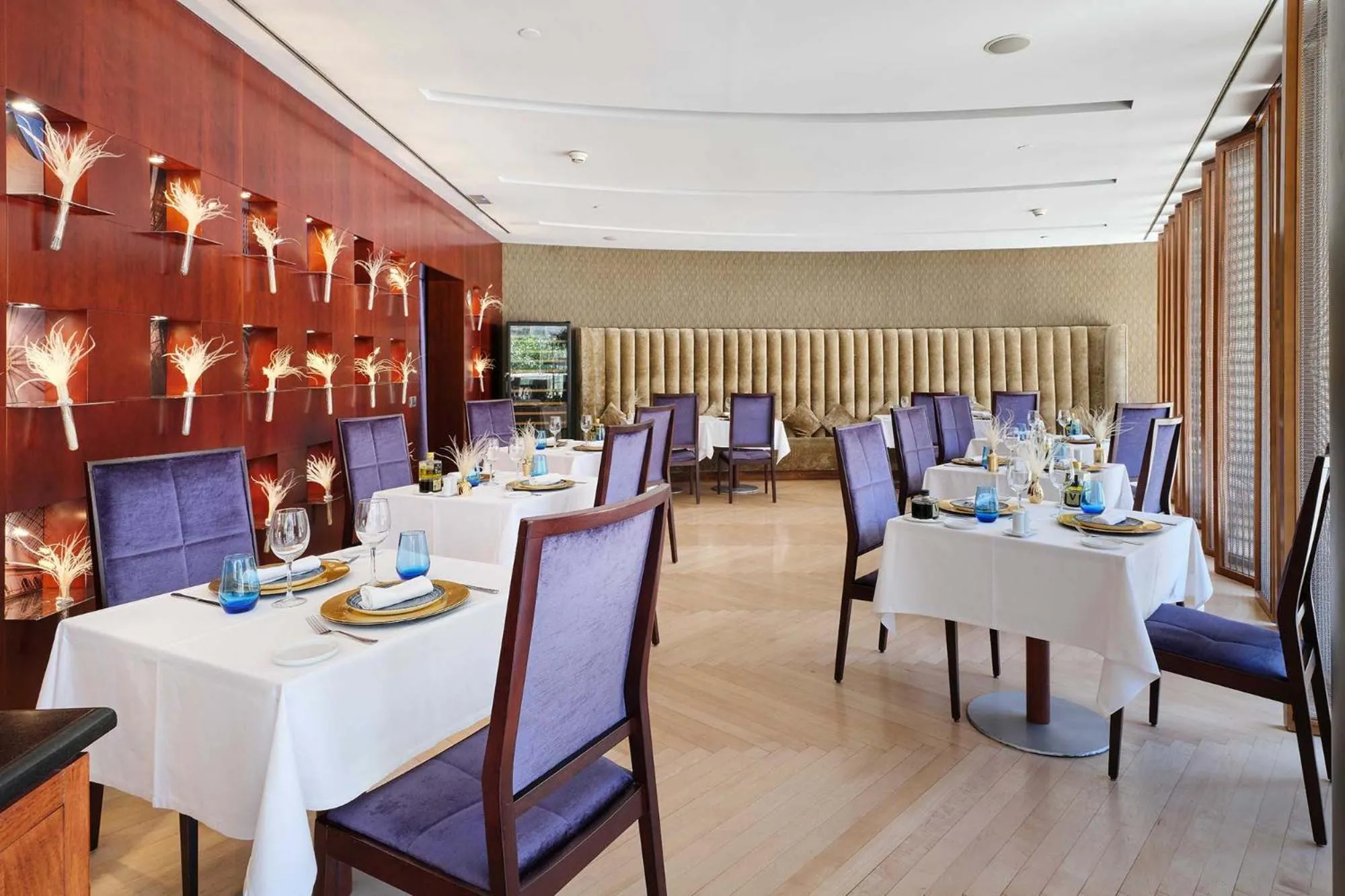 Restaurant/places to eat in Eurostars Grand Marina Hotel GL