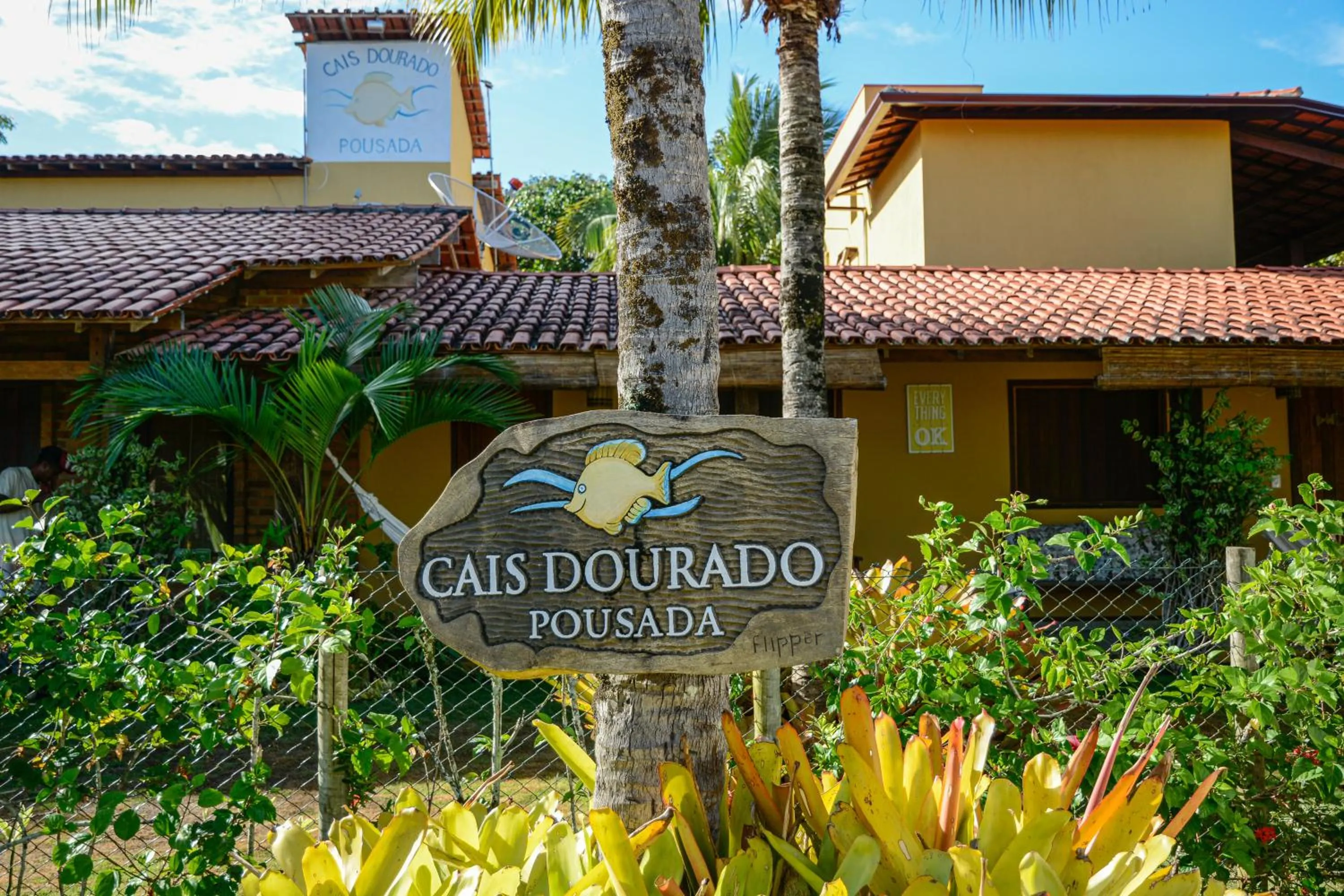 Property logo or sign in Cais Dourado Pousada