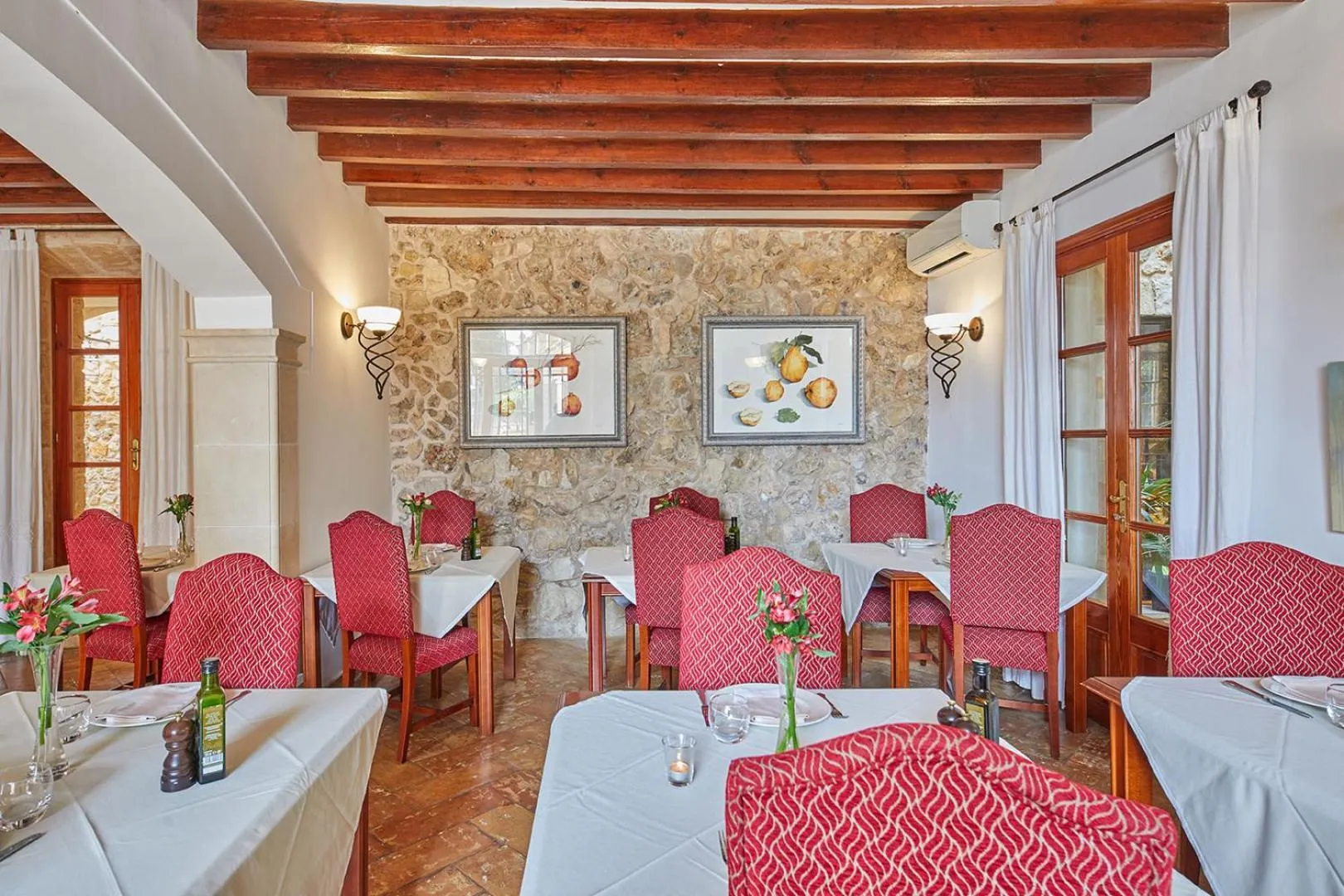 Dining area in Cas Comte Suites & Spa - Adults Only
