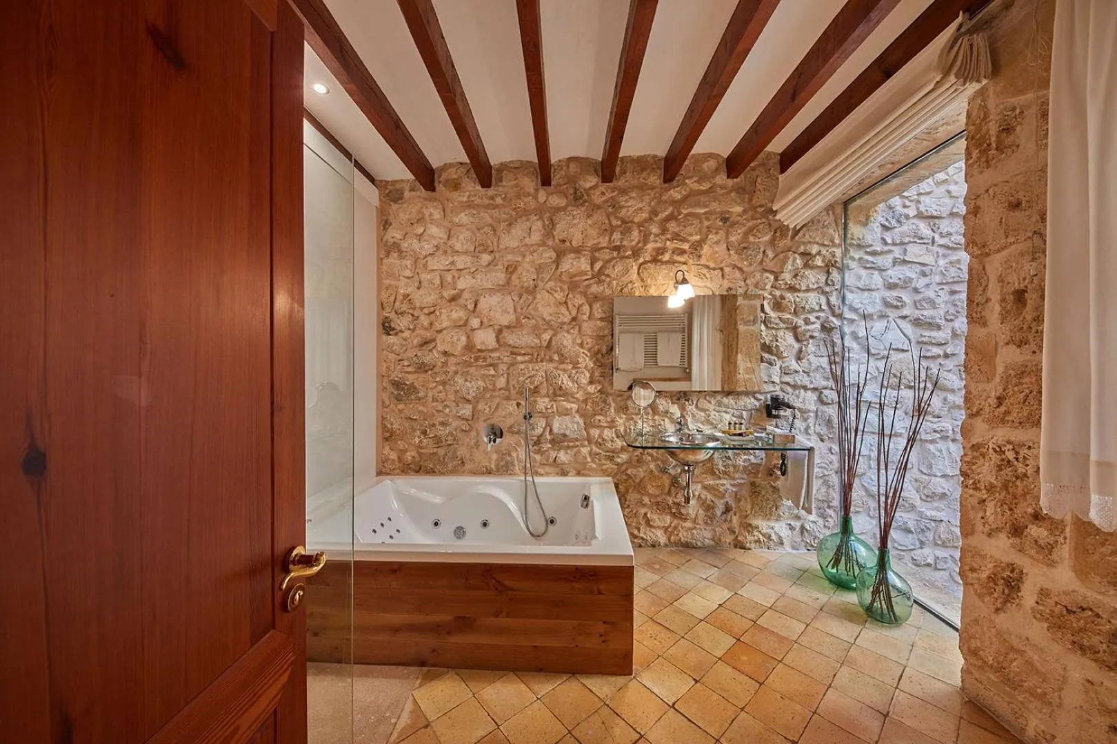 Hot Tub in Cas Comte Suites & Spa - Adults Only