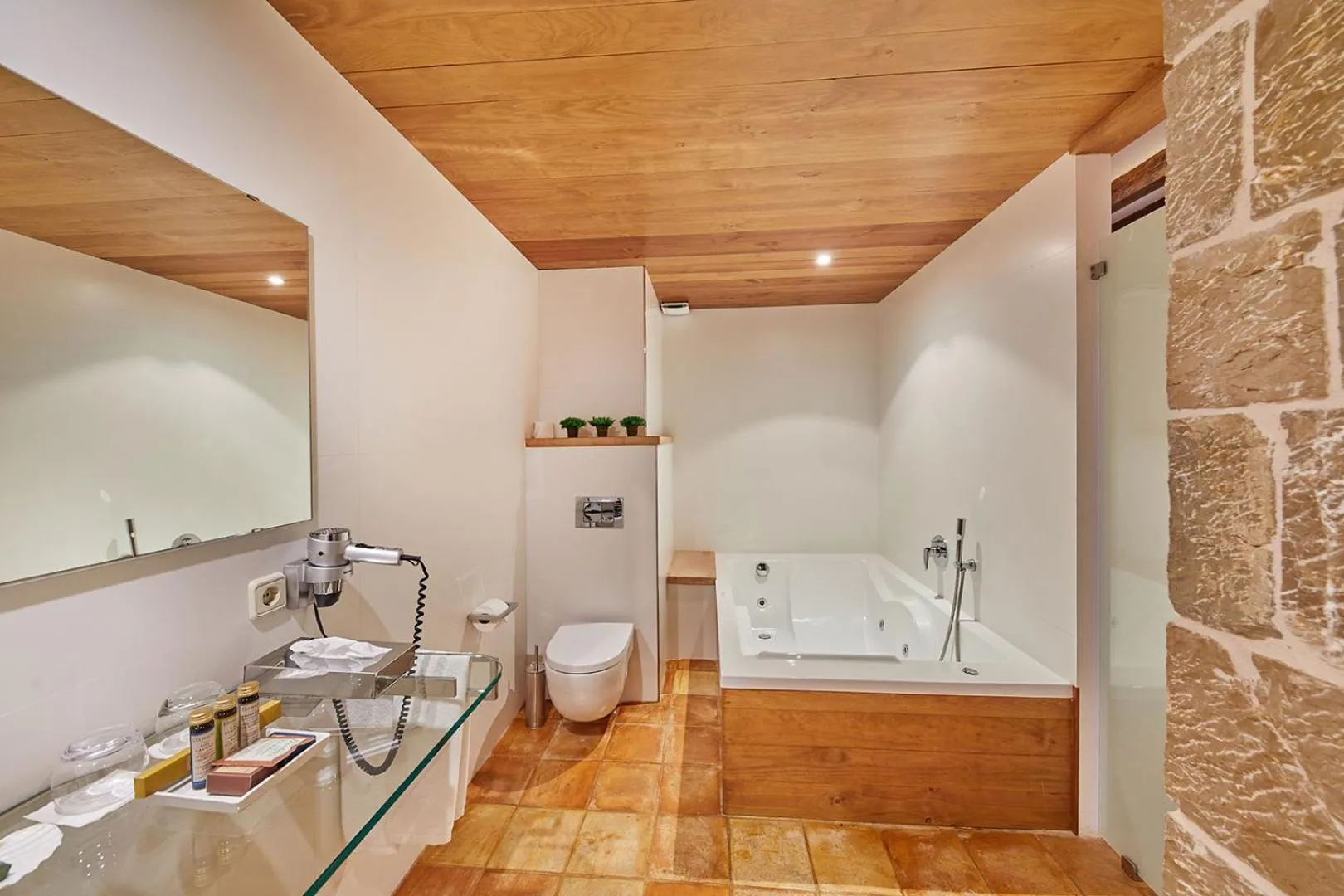 Hot Tub in Cas Comte Suites & Spa - Adults Only