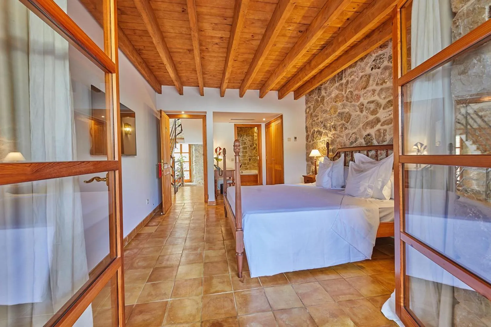 Photo of the whole room, Bed in Cas Comte Suites & Spa - Adults Only