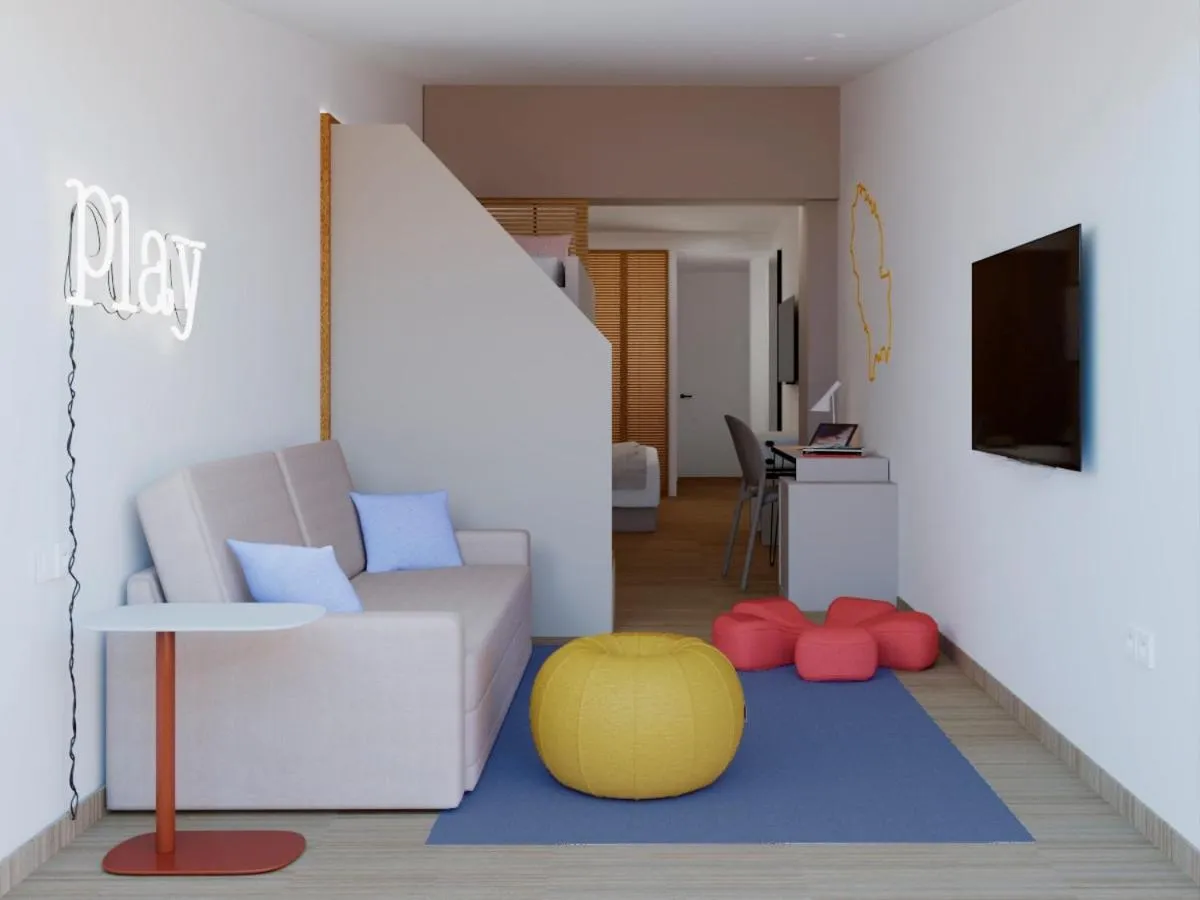 Seating area in Hotel Vibra Cala Tarida-3SUP