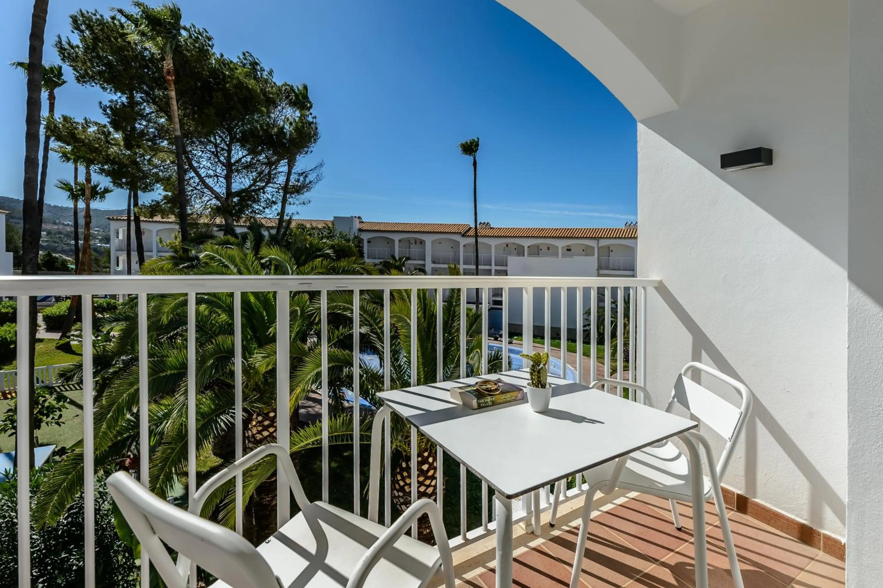Balcony/Terrace in Hotel Vibra Cala Tarida-3SUP