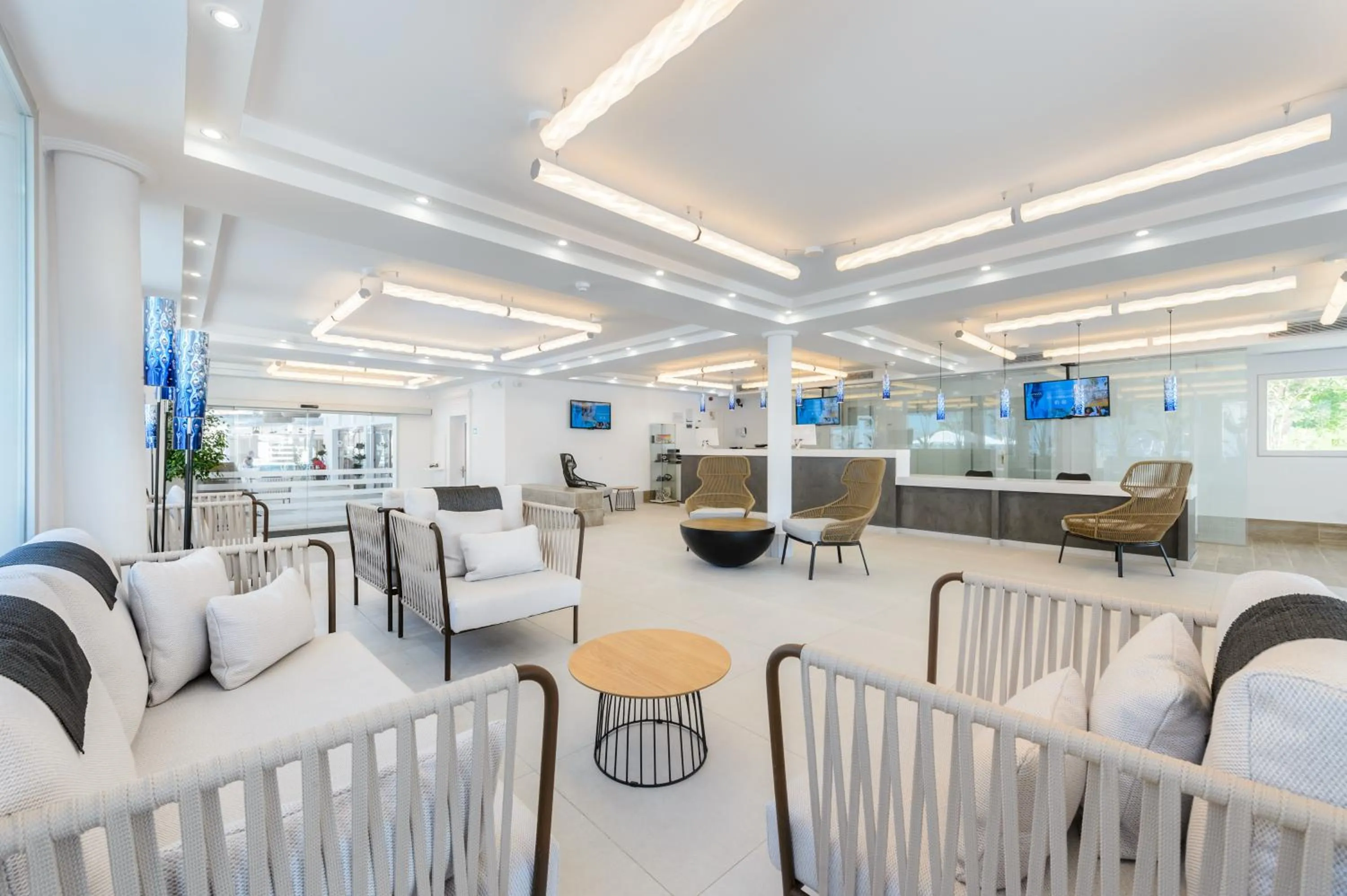 Lobby or reception in Hotel Vibra Cala Tarida-3SUP