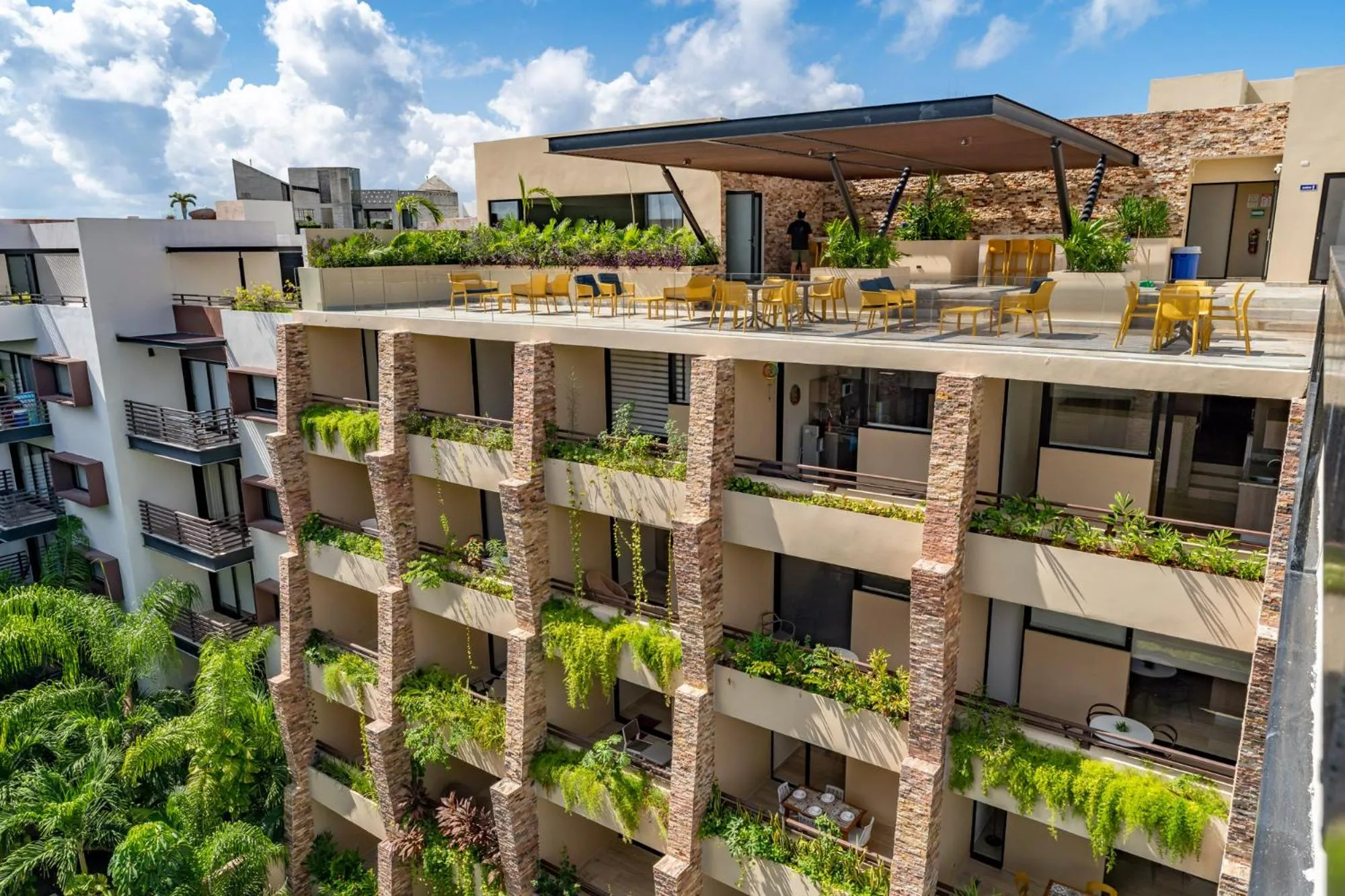 Property building in Syrena Adventure