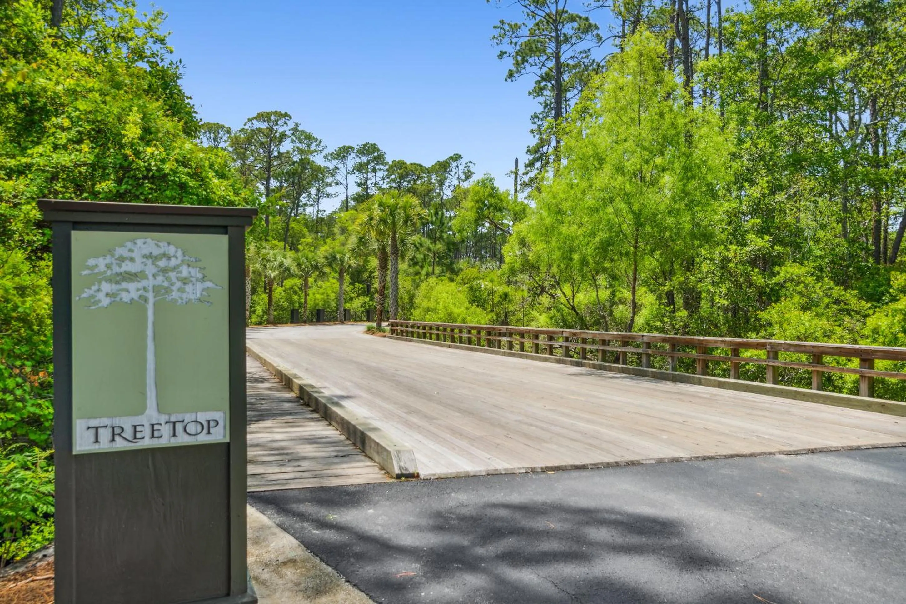 Neighbourhood in 30A Beach House - Summer Lovin' by Panhandle Getaways