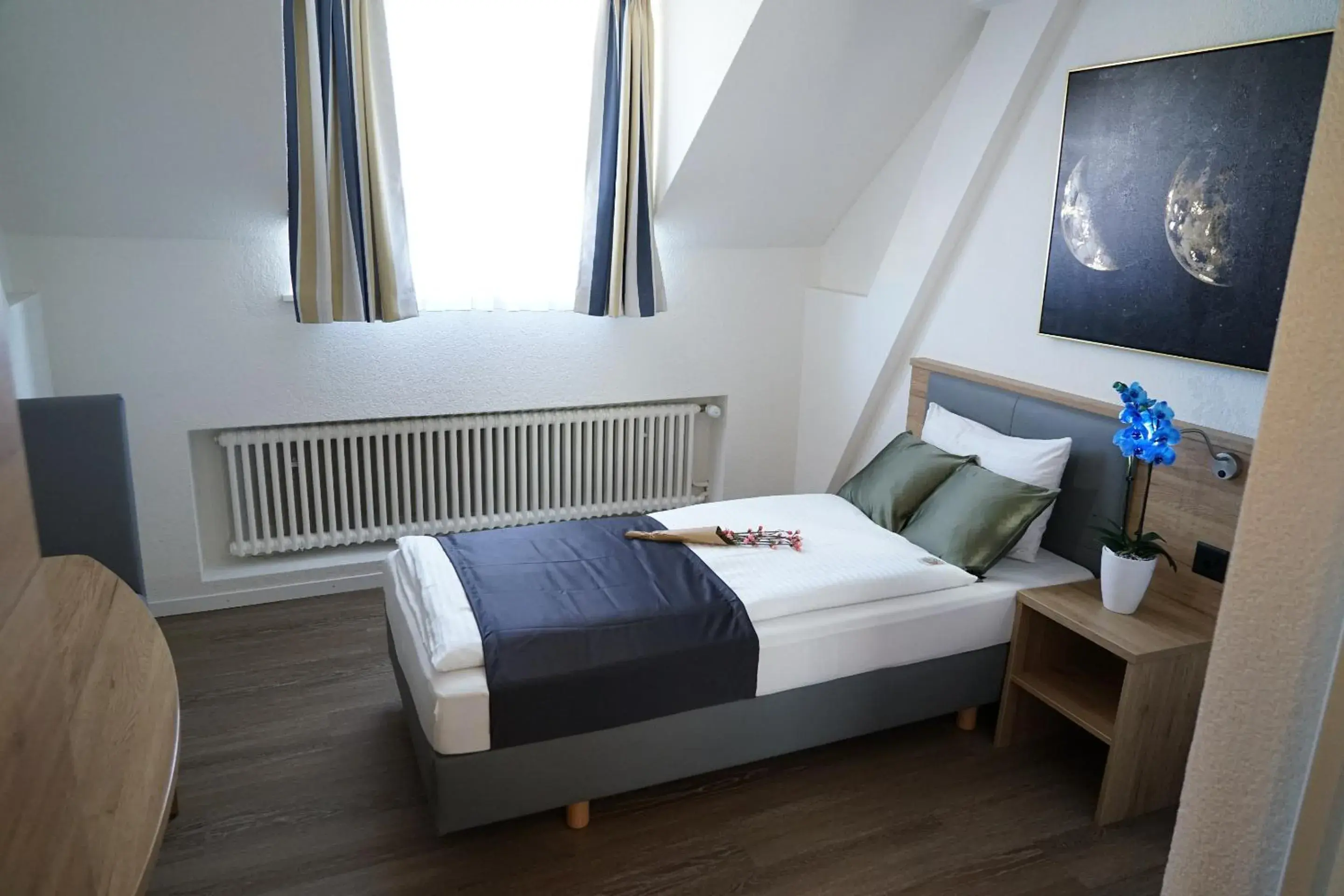 Bedroom, Bed in Centra Hotel Winterthur Bedroom, Bed in Centra Hotel Winterthur