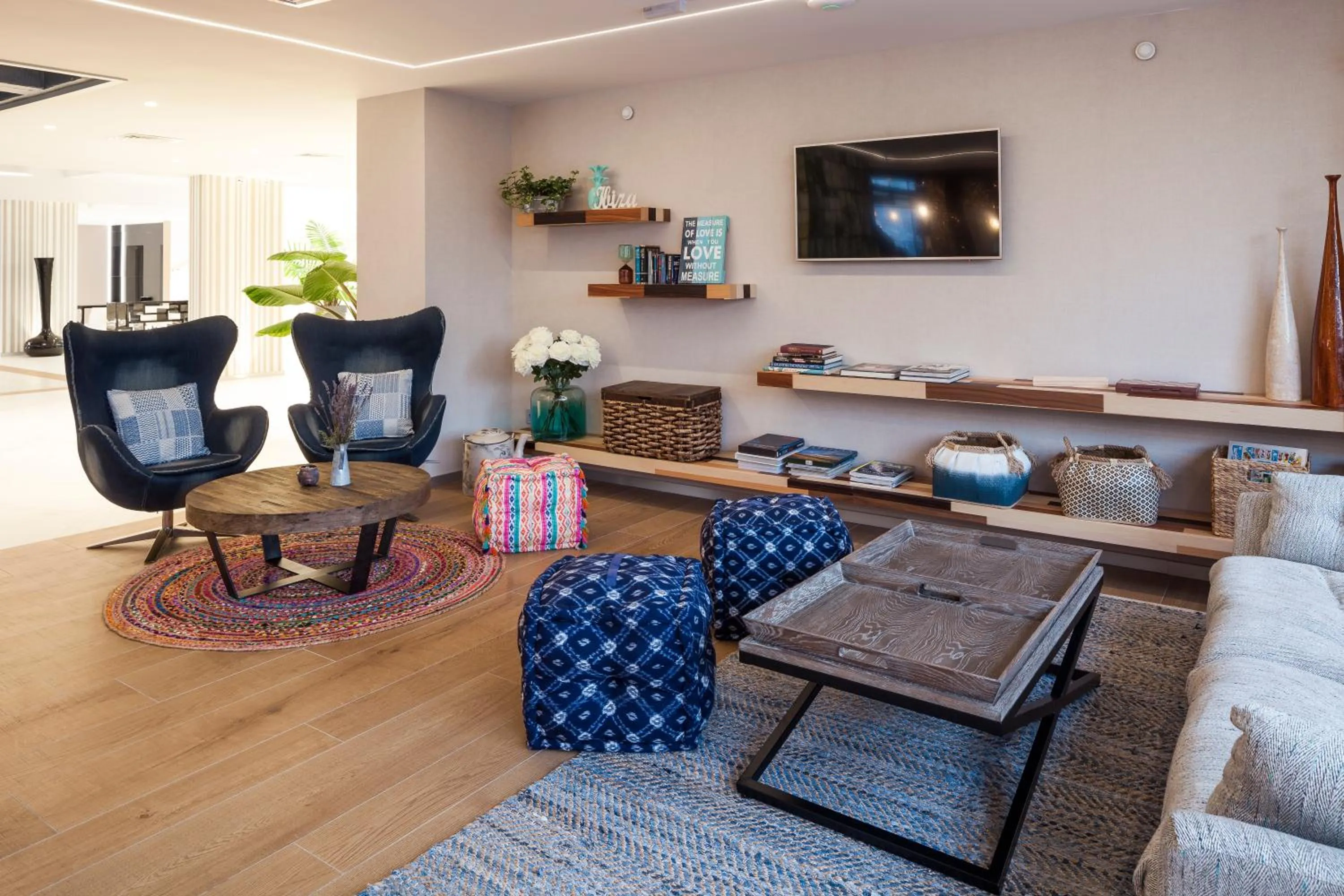 Communal lounge/ TV room in Ibiza Corso Hotel & Spa