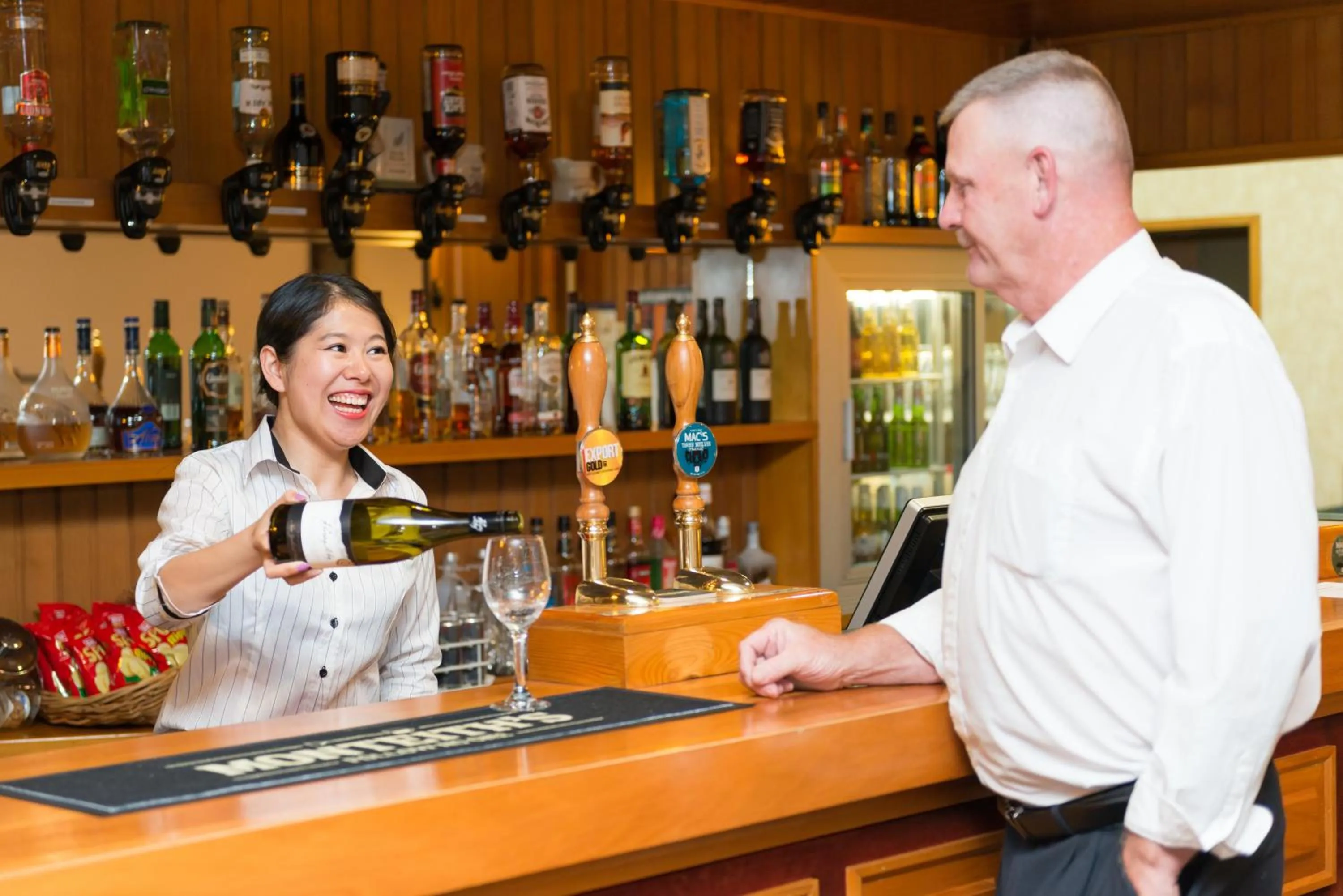 Lounge or bar in Distinction Whangarei Hotel & Conference Centre