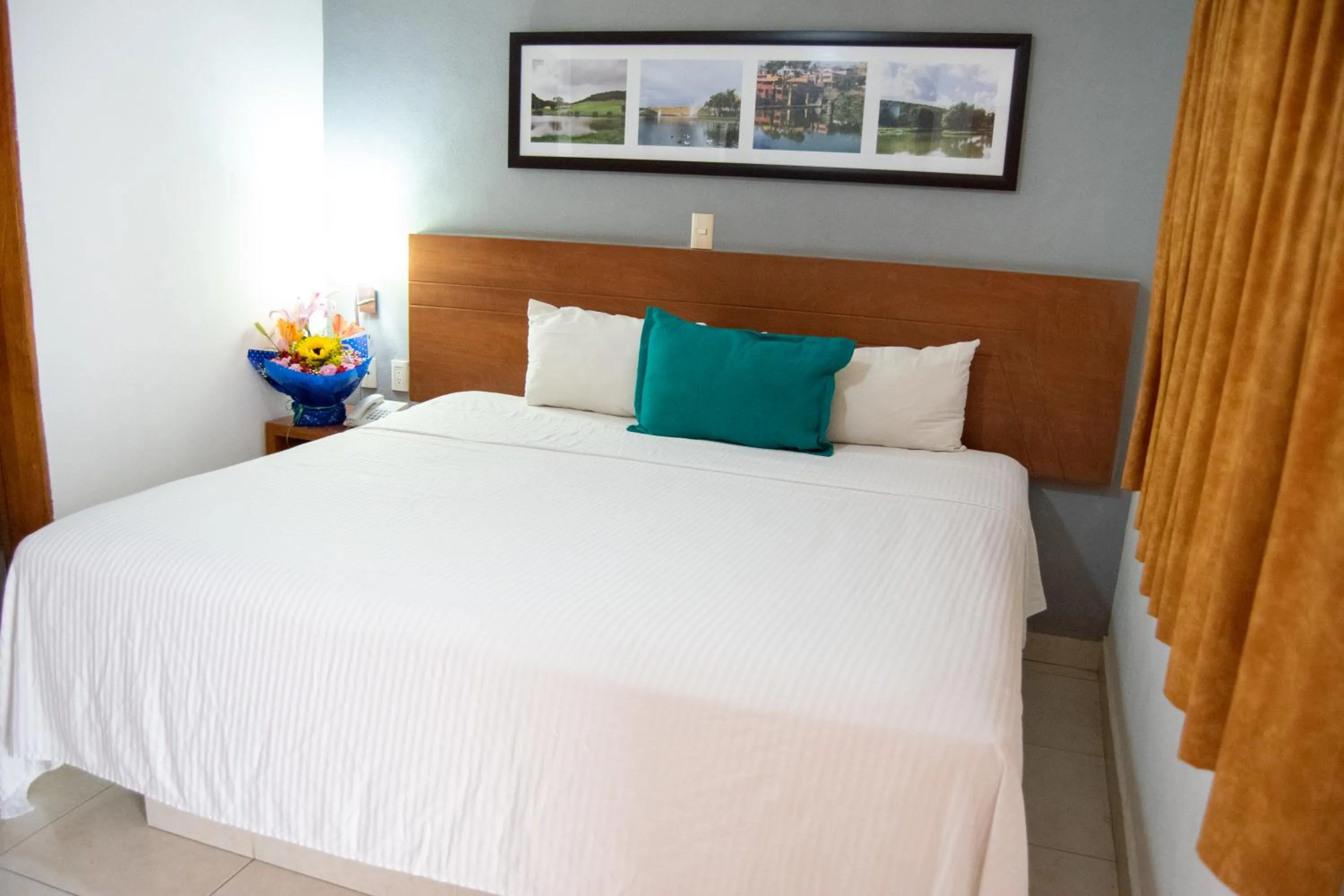 Bed in Hotel River Poliforum