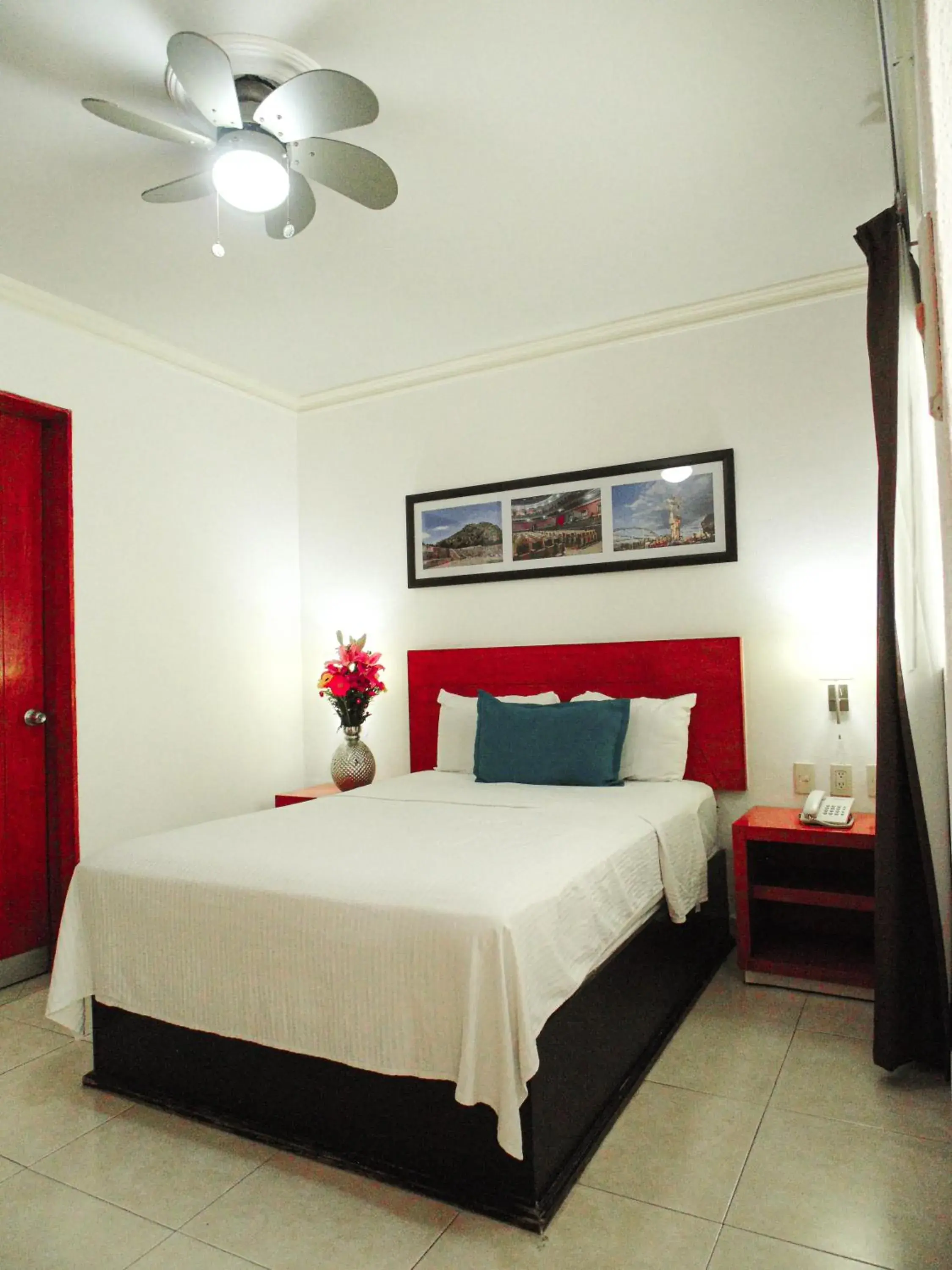 Double Room in Hotel River Poliforum Double Room in Hotel River Poliforum