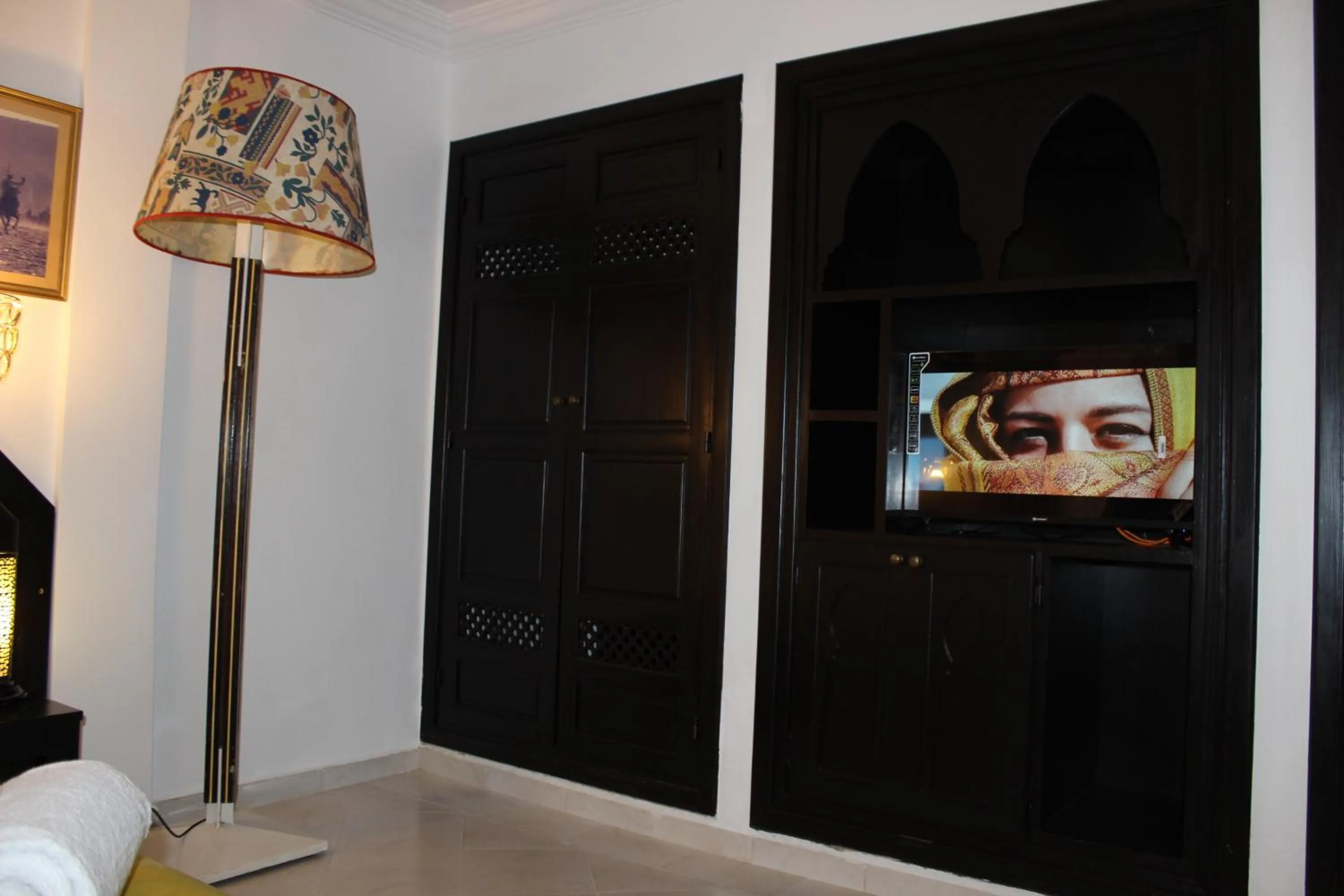 TV and multimedia, Bed in Majorel Pearl Hotel-Riad-Restaurant Piscine&Spa