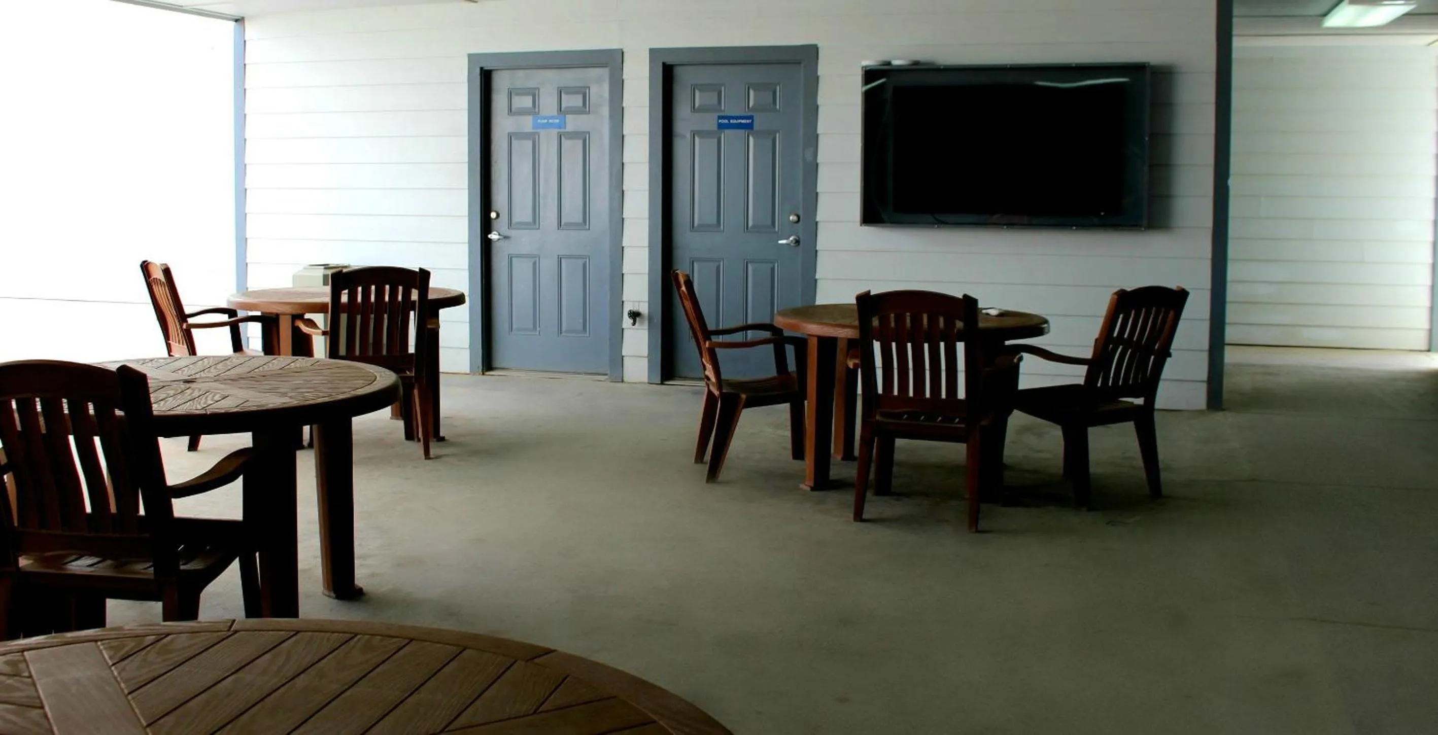 Patio in Southern Inn and Suites Kermit