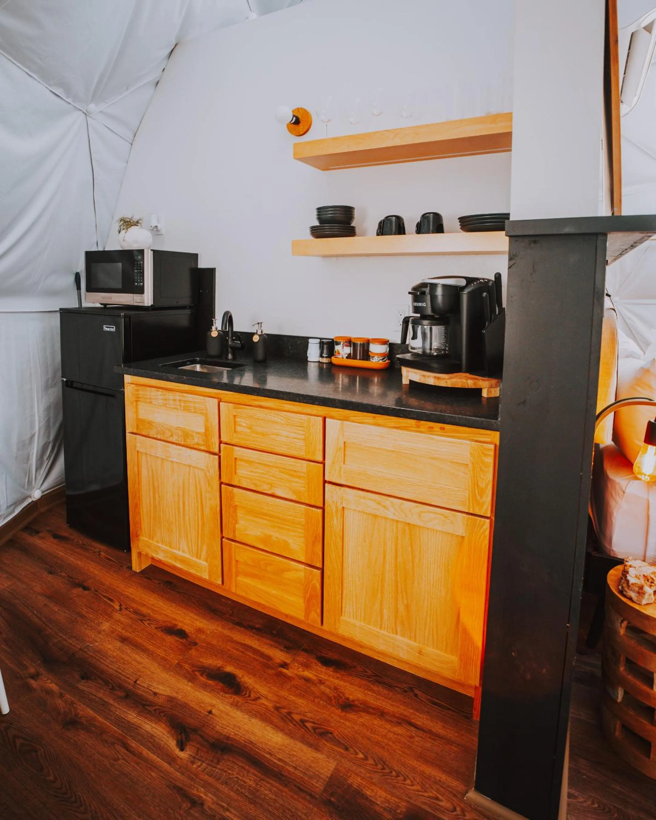 Kitchen or kitchenette in Starlight Haven Hot Springs