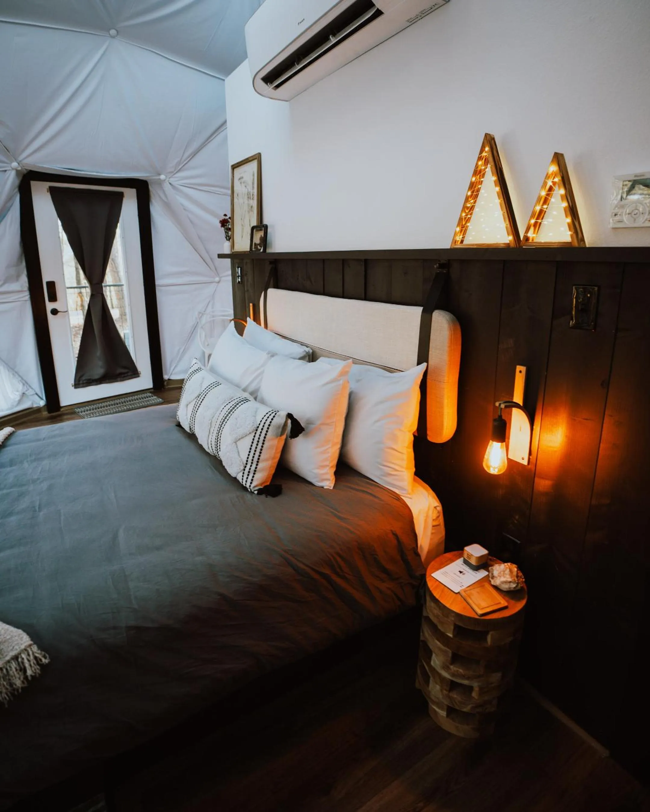 Bed in Starlight Haven Hot Springs