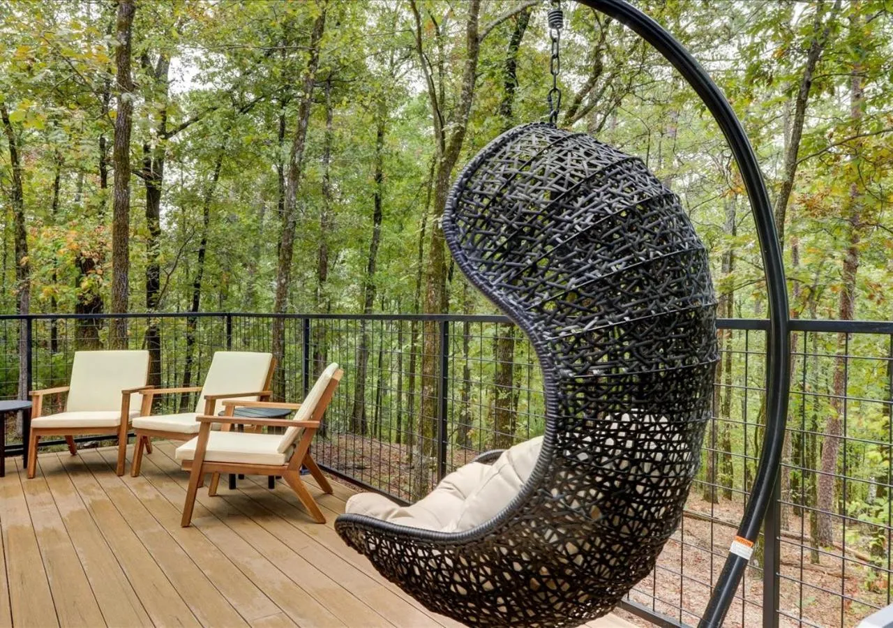 Patio in Starlight Haven Hot Springs