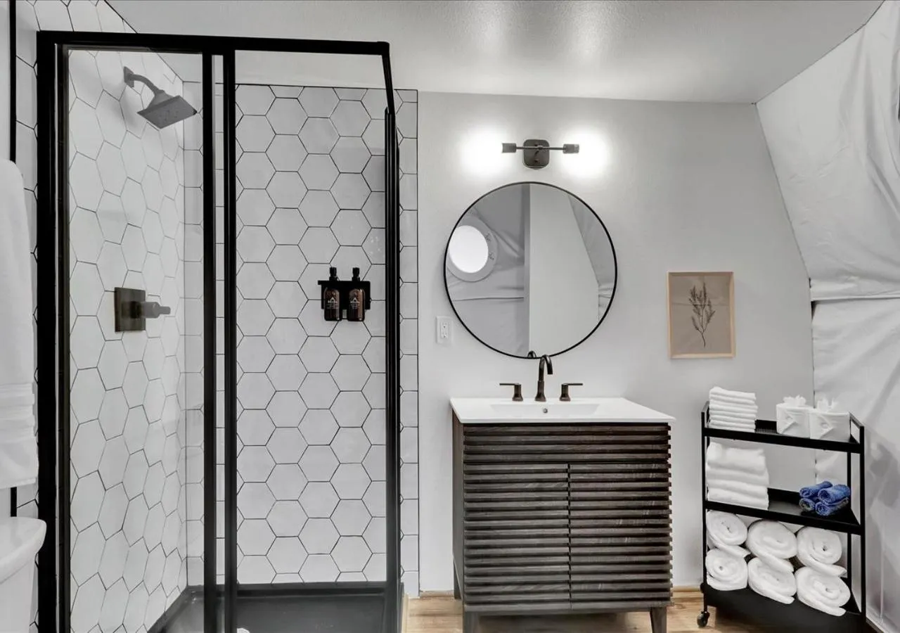 Bathroom in Starlight Haven Hot Springs