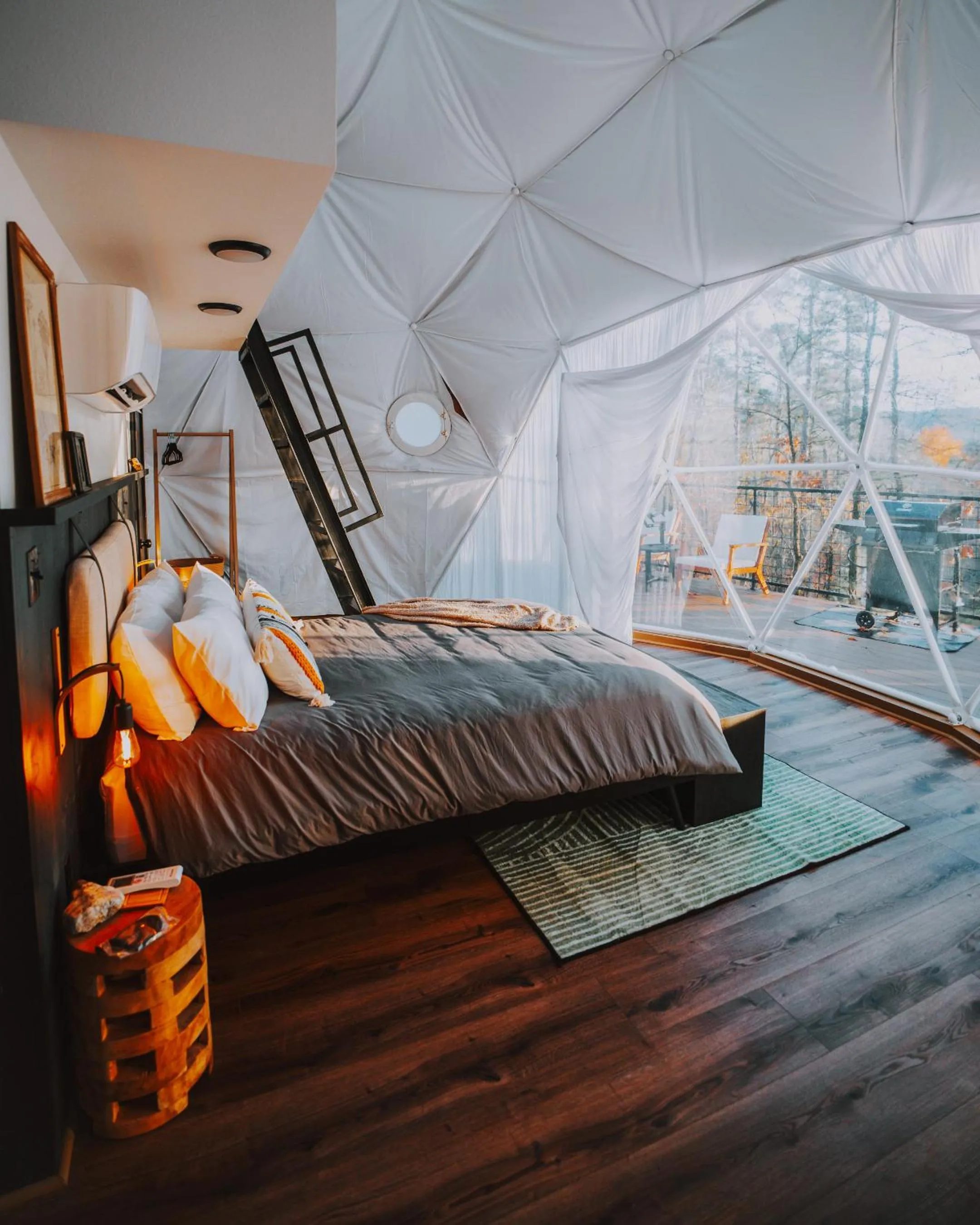 Bedroom, Bed in Starlight Haven Hot Springs