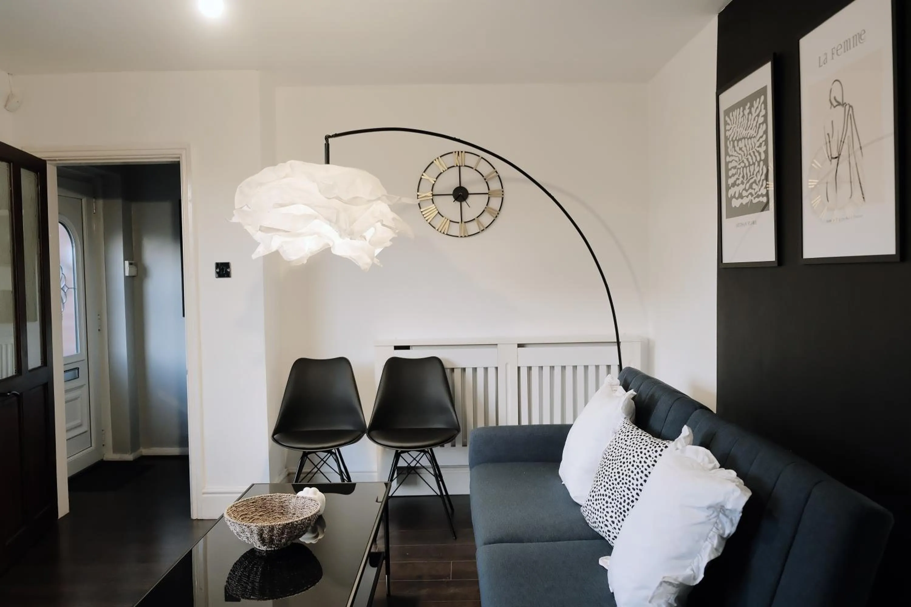 Living room in Bee Stays - Northway House