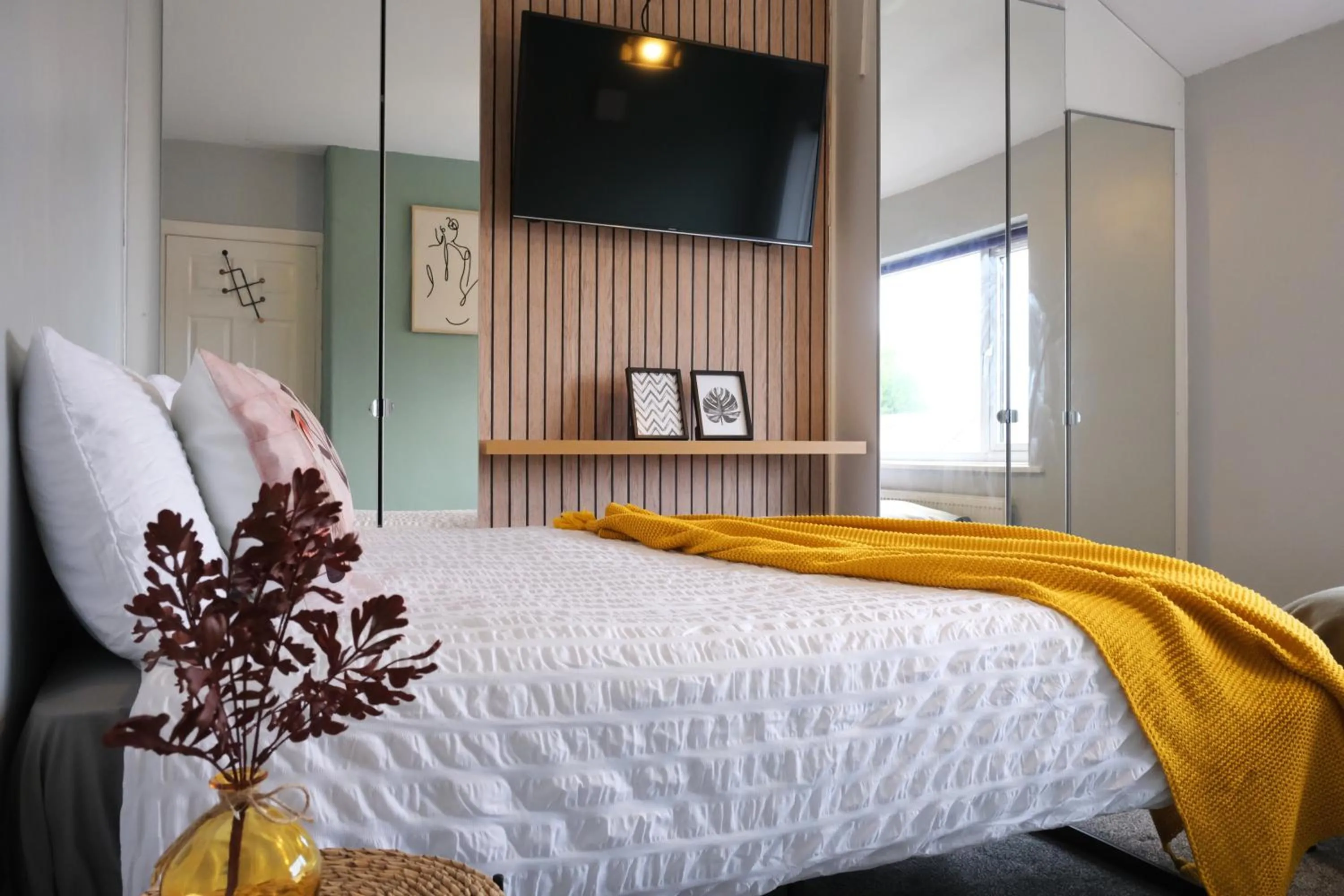 Bed in Bee Stays - Northway House