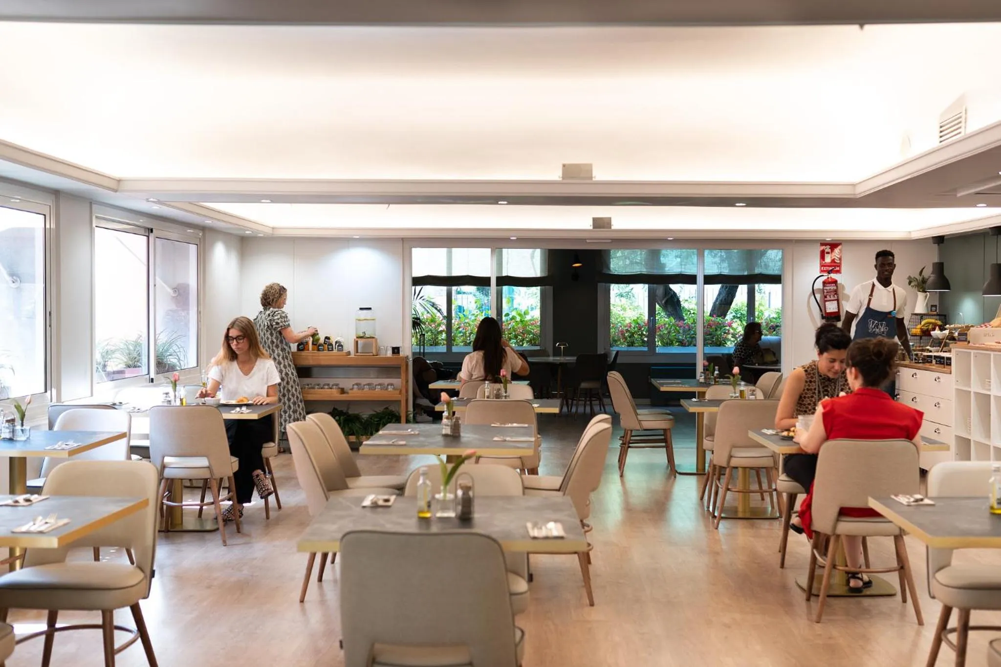 Breakfast in Tres Torres Atiram Hotel