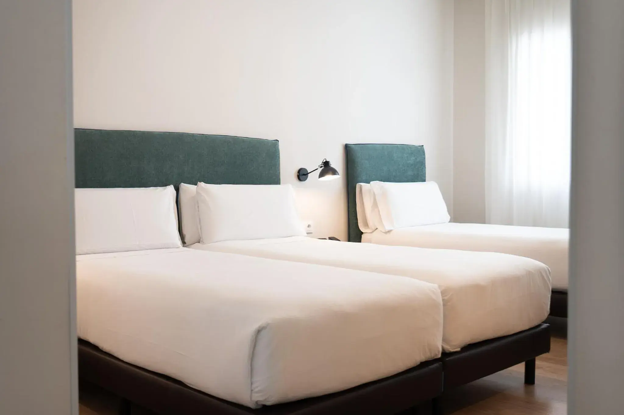 Photo of the whole room, Bed in Tres Torres Atiram Hotel Photo of the whole room, Bed in Tres Torres Atiram Hotel