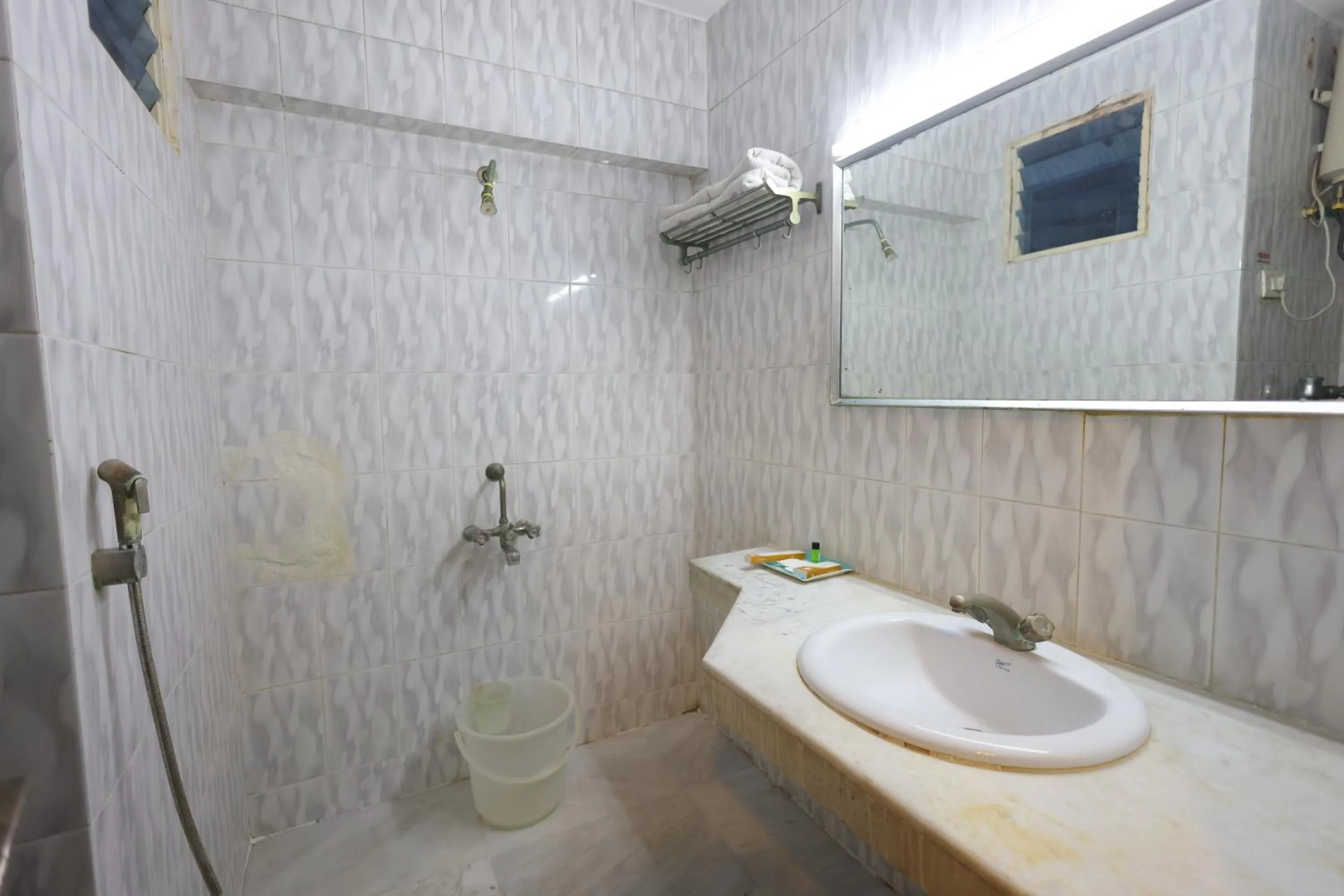 Bathroom in Hotel PLR Grand