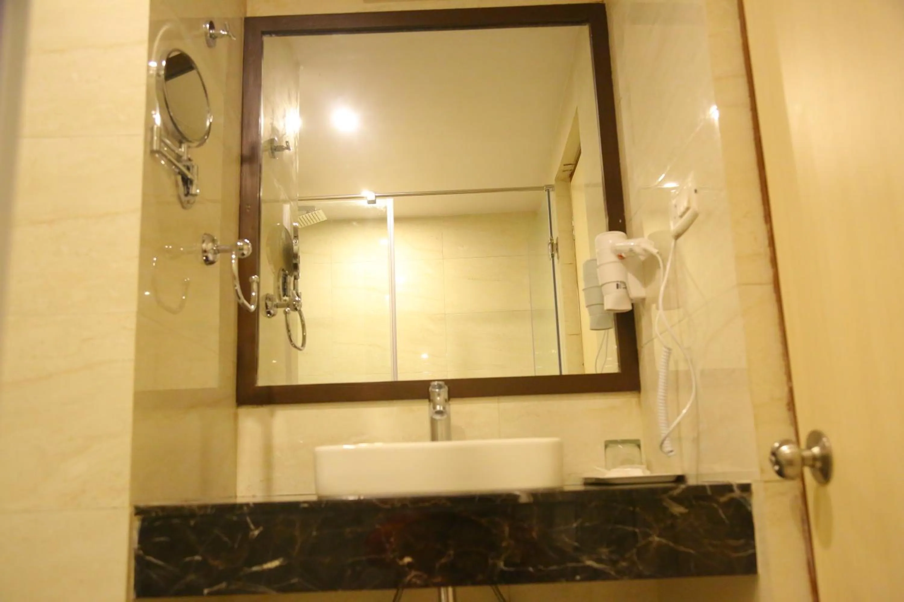 Bathroom in Royal Fort Hotel