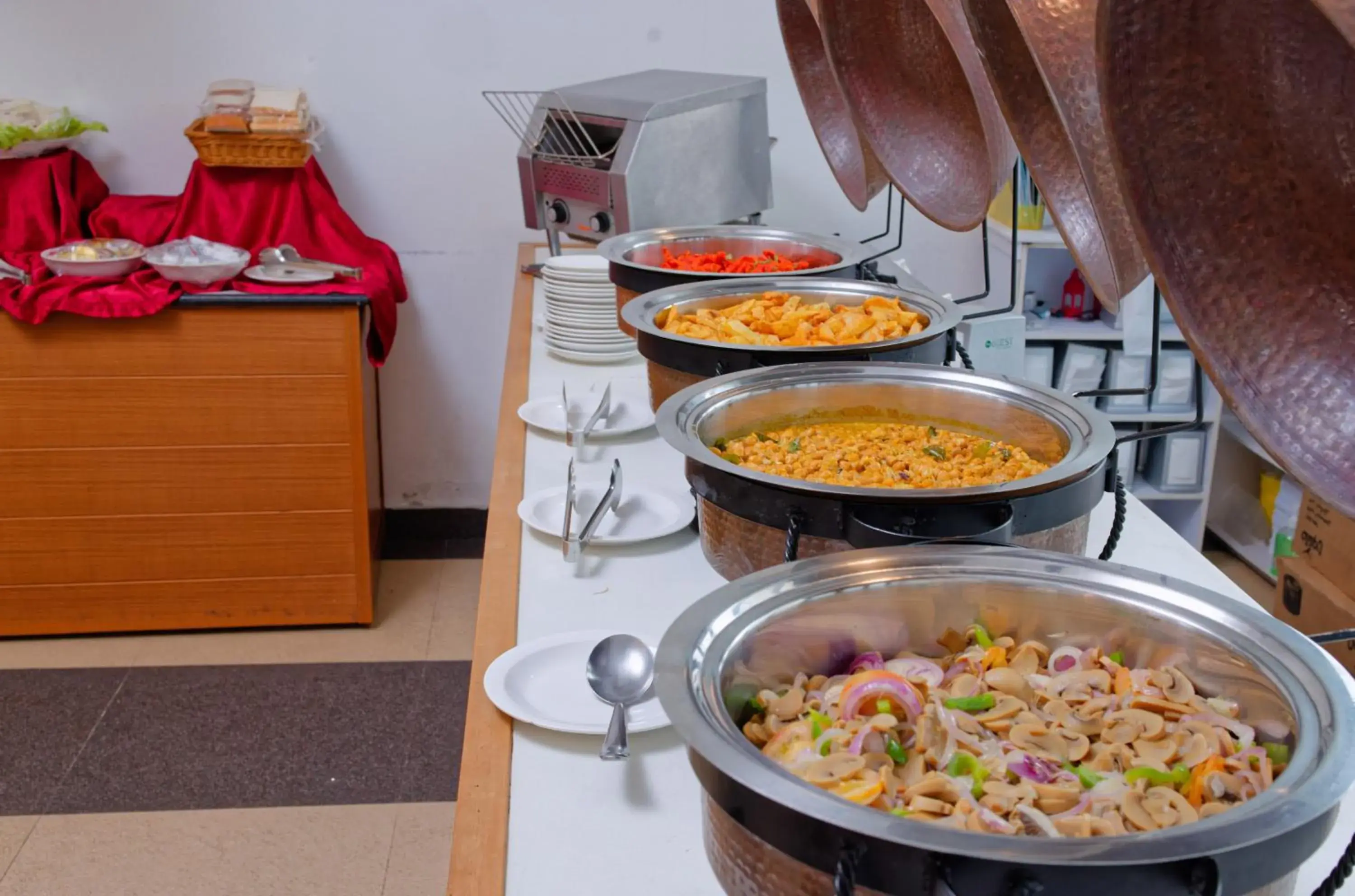 Buffet breakfast in Crystal Sands Buffet breakfast in Crystal Sands