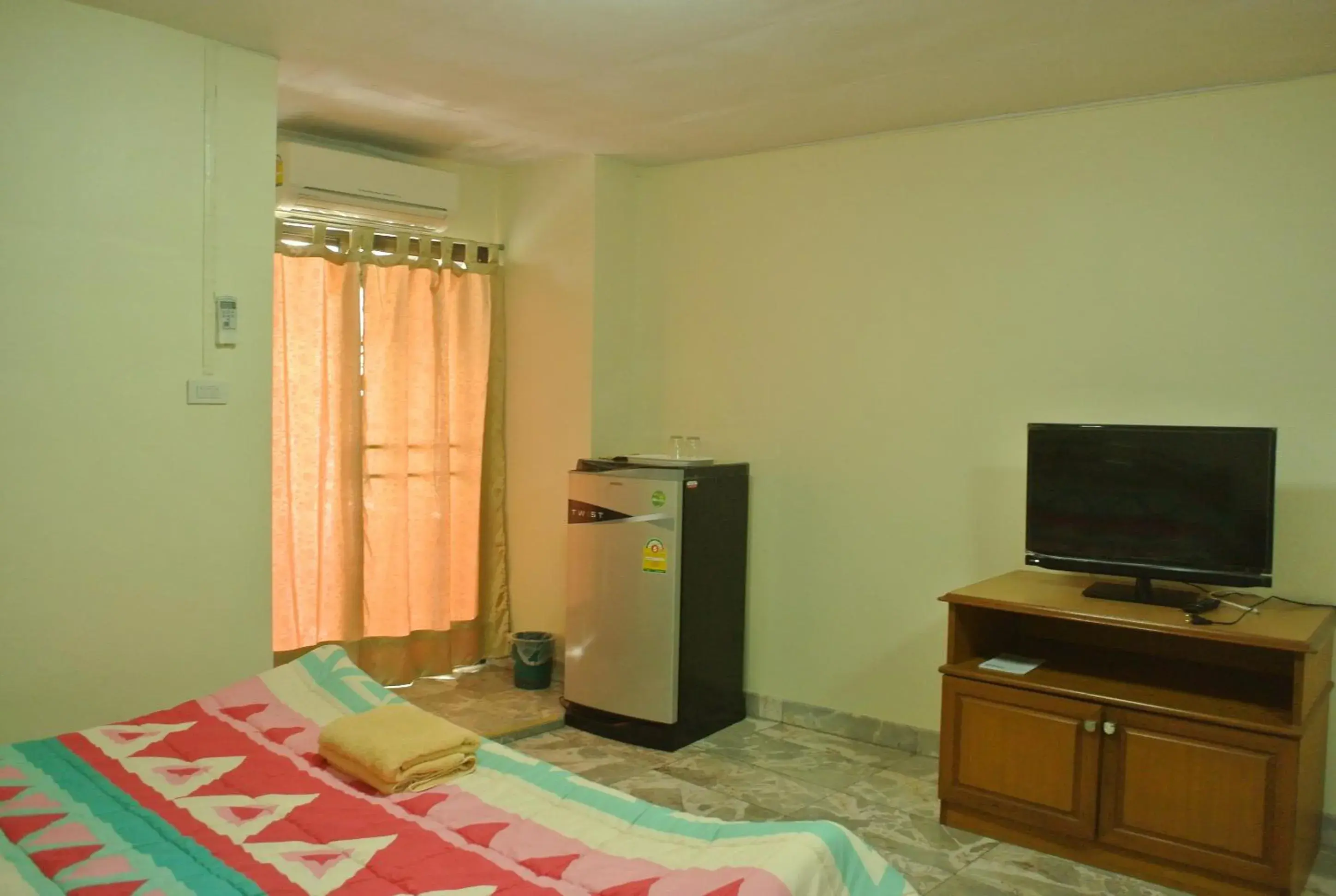 Photo of the whole room, Bed in S.K. Residence Photo of the whole room, Bed in S.K. Residence