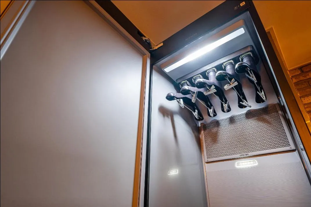 wardrobe in Bundang Regency Hotel