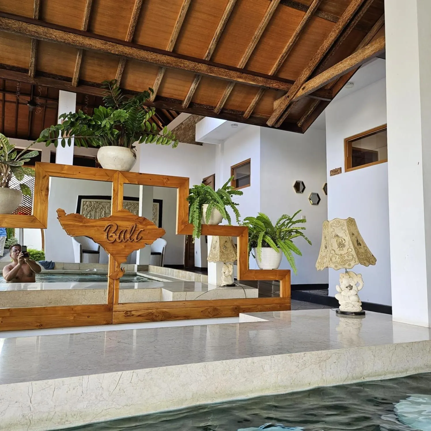 Decorative detail in Villa Casablanca Surf Keramas