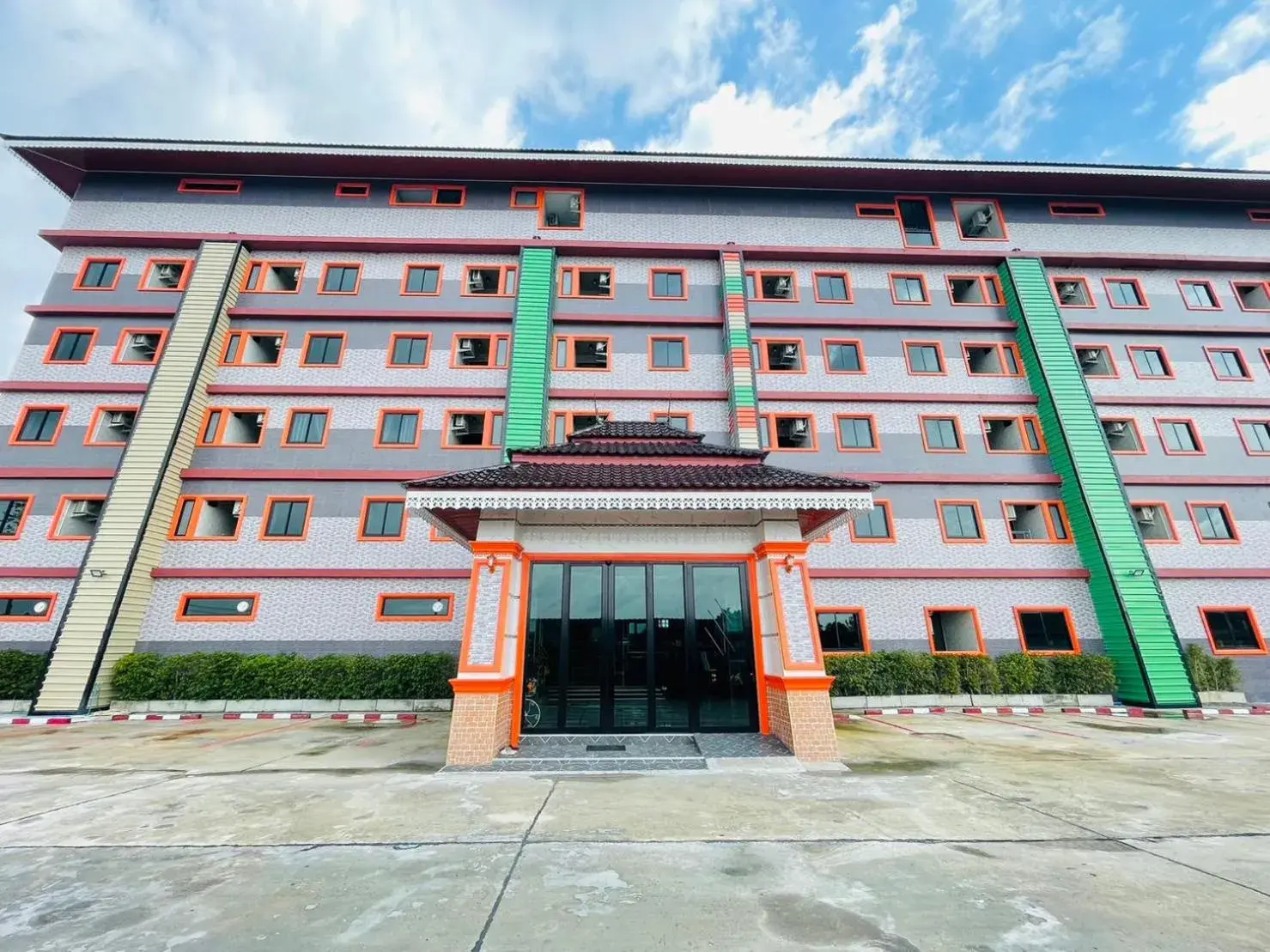 Property building in โรงแรมเรือนคุณเล็ก กานต์สินี Property building in โรงแรมเรือนคุณเล็ก กานต์สินี