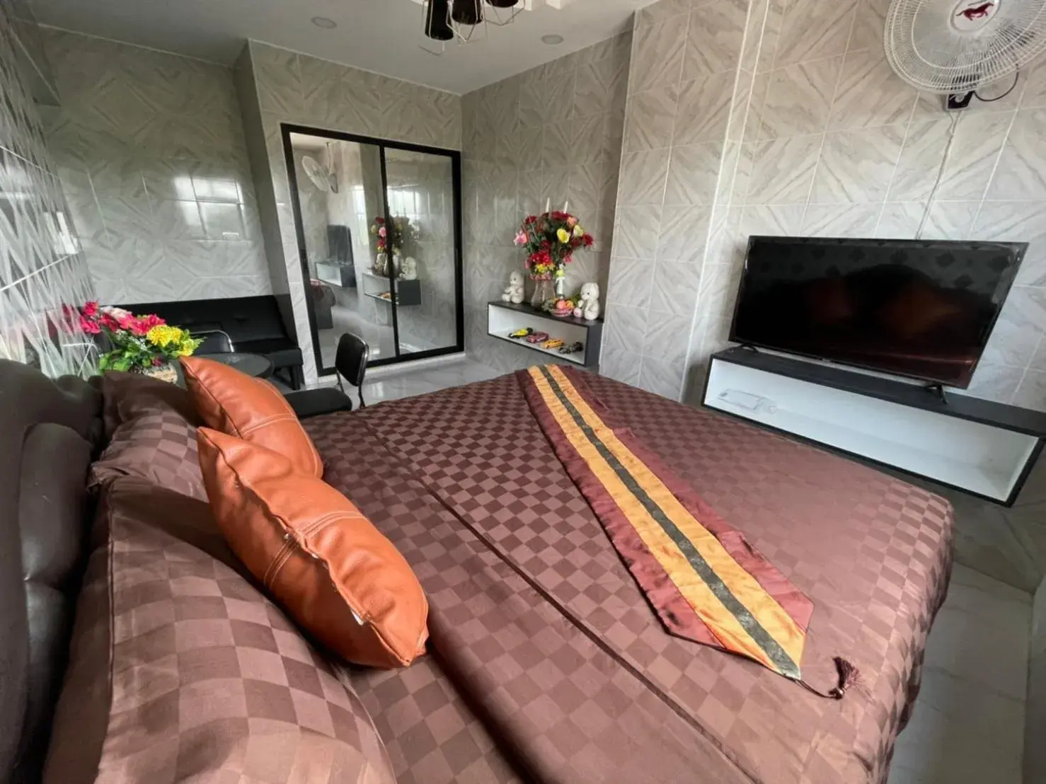 Bed in โรงแรมเรือนคุณเล็ก กานต์สินี Bed in โรงแรมเรือนคุณเล็ก กานต์สินี