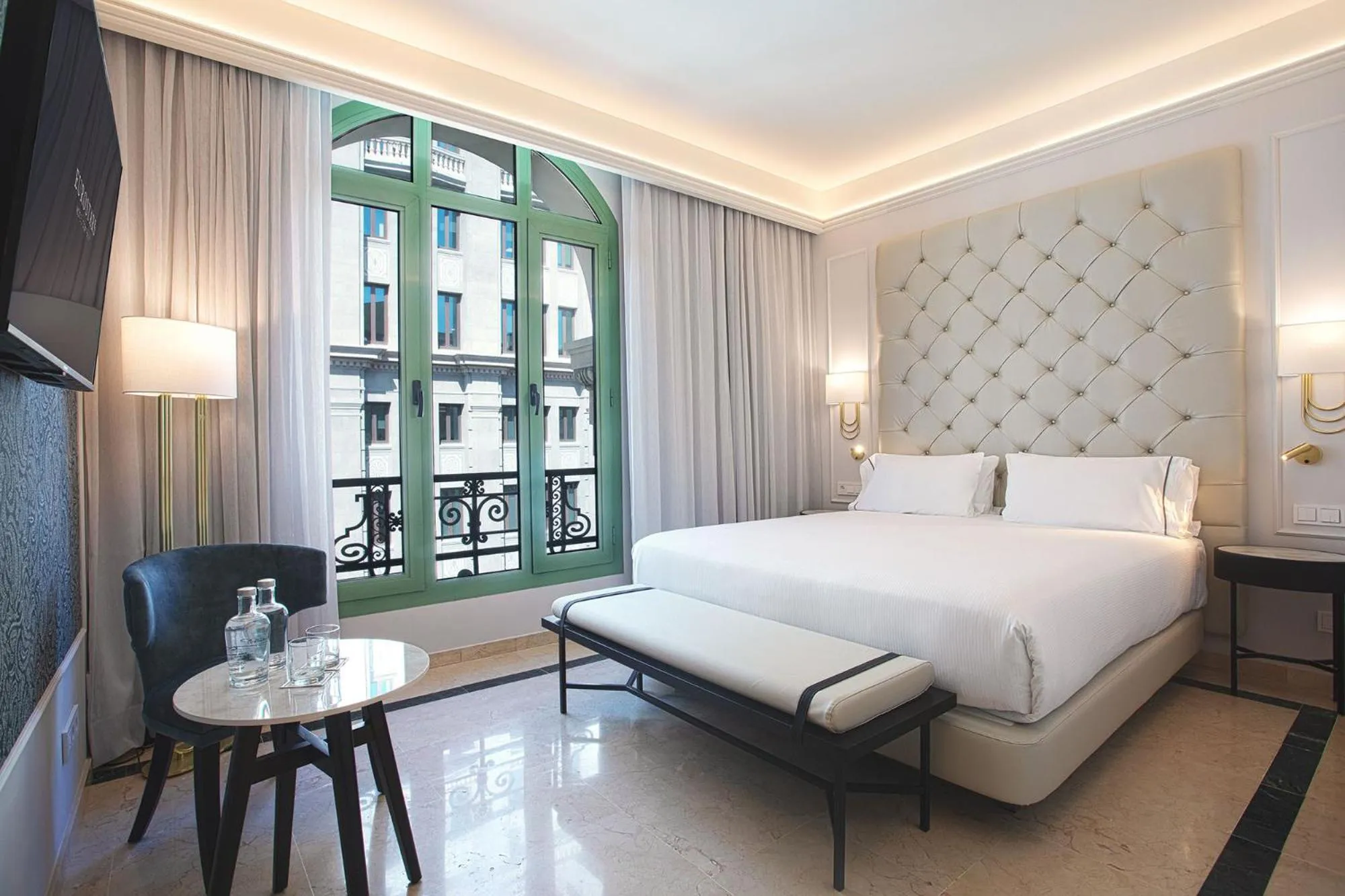 Bed in Exe Laietana Palace